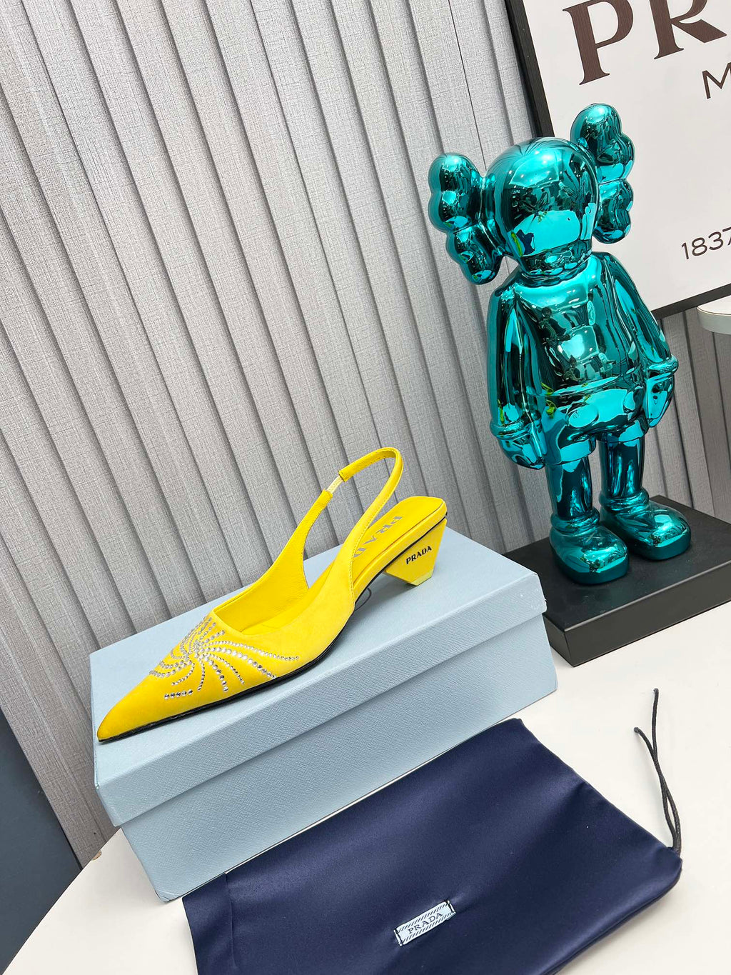 PRADA 26S POINTED TOE SLINGBACK 40MM IN YELLOW SATIN CRYSTAL EMBELLISHED