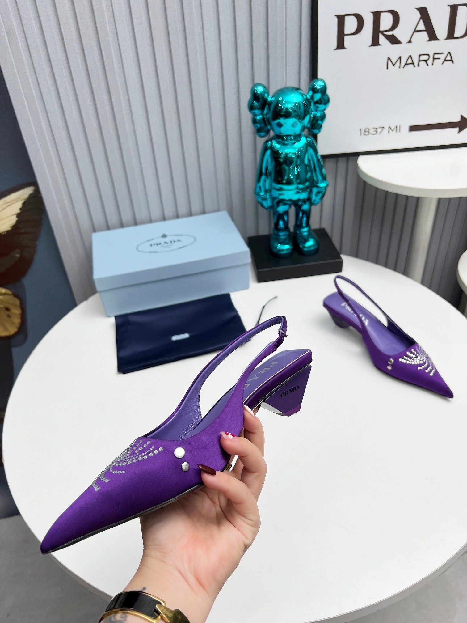 PRADA 26S POINTED TOE SLINGBACK 40MM IN PURPLE SATIN CRYSTAL EMBELLISHED