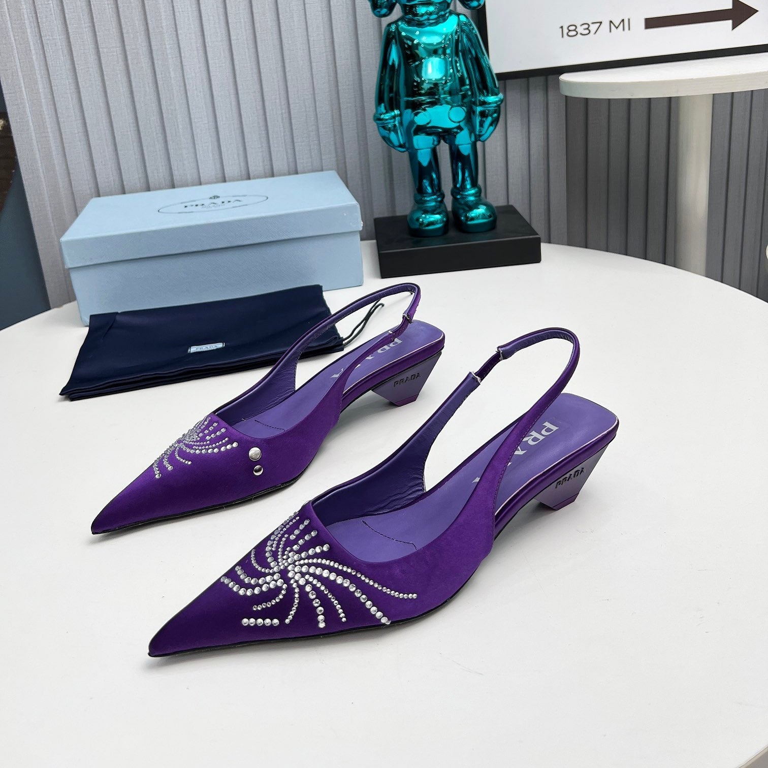 PRADA 26S POINTED TOE SLINGBACK 40MM IN PURPLE SATIN CRYSTAL EMBELLISHED