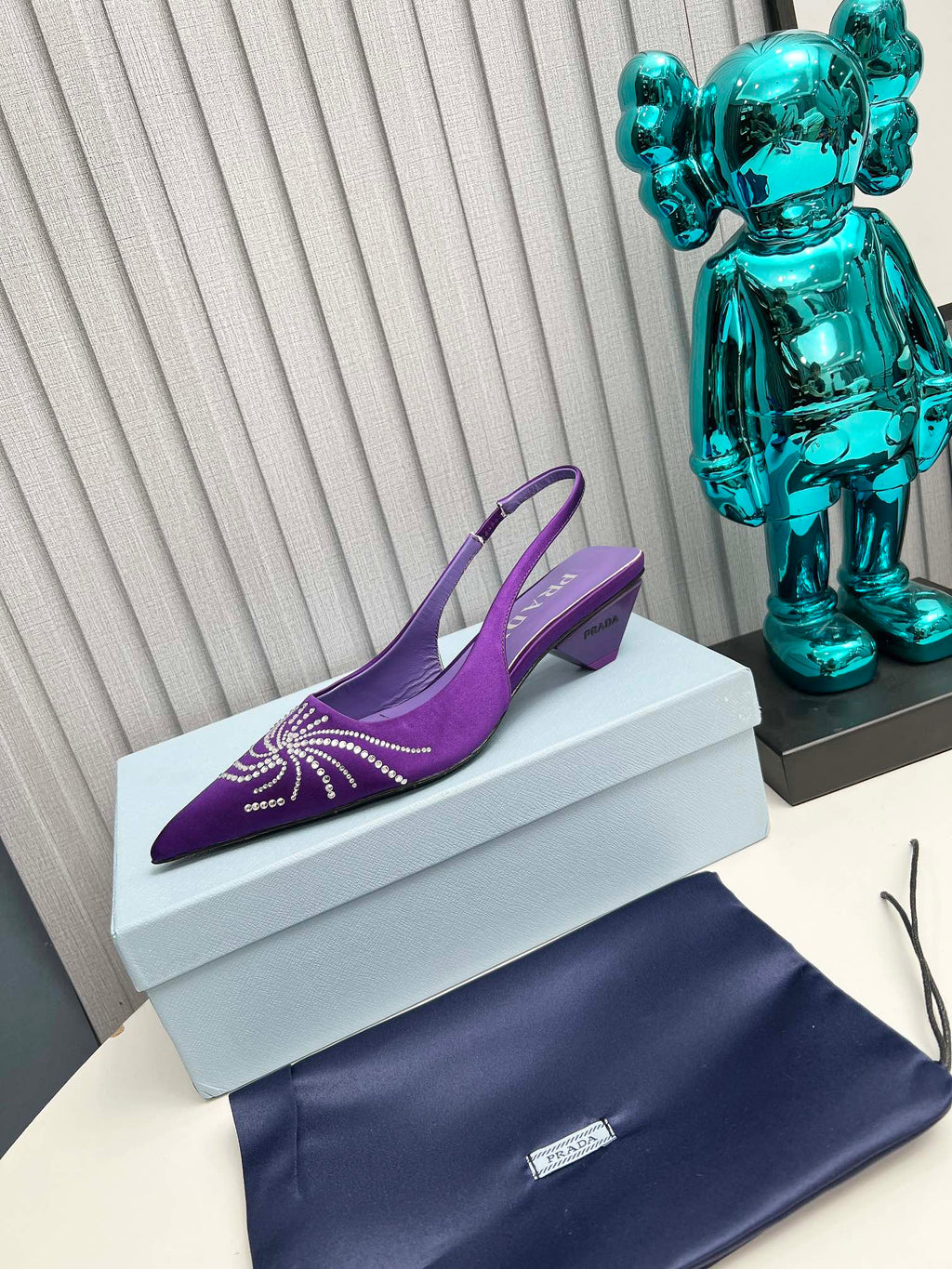 PRADA 26S POINTED TOE SLINGBACK 40MM IN PURPLE SATIN CRYSTAL EMBELLISHED
