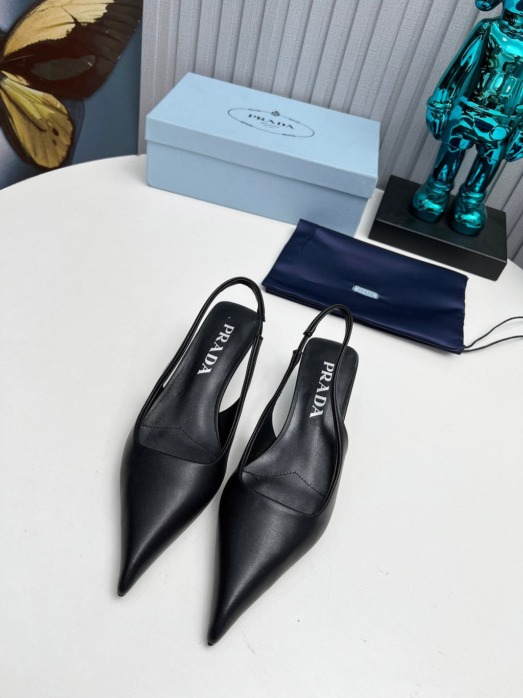 PRADA 26S POINTED TOE SLINGBACK 40MM IN BLACK CALFSKIN