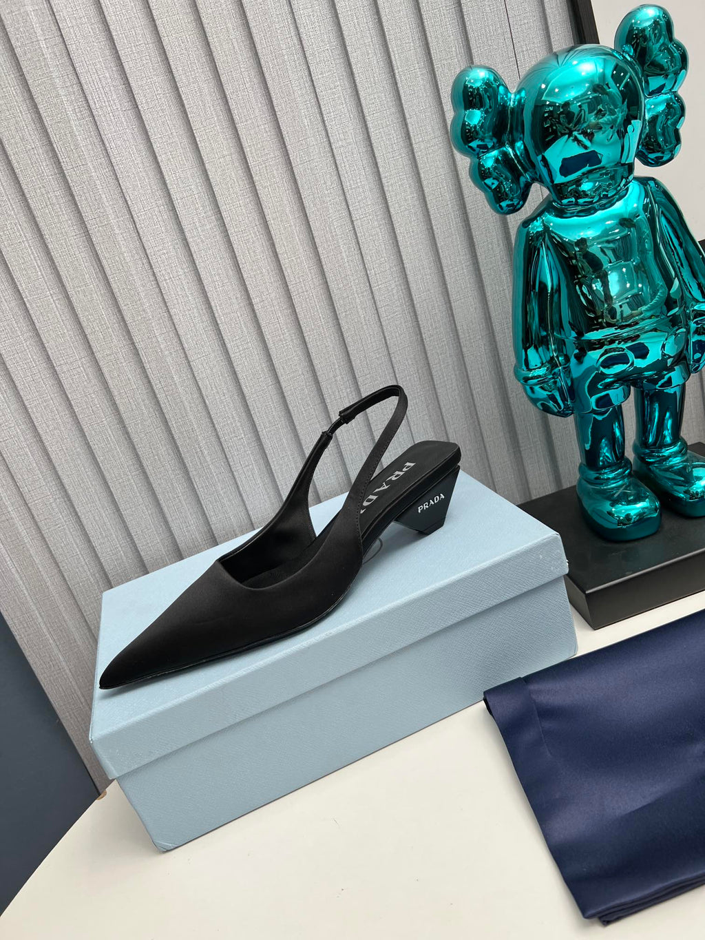 PRADA 26S POINTED TOE SLINGBACK 40MM IN BLACK SATIN