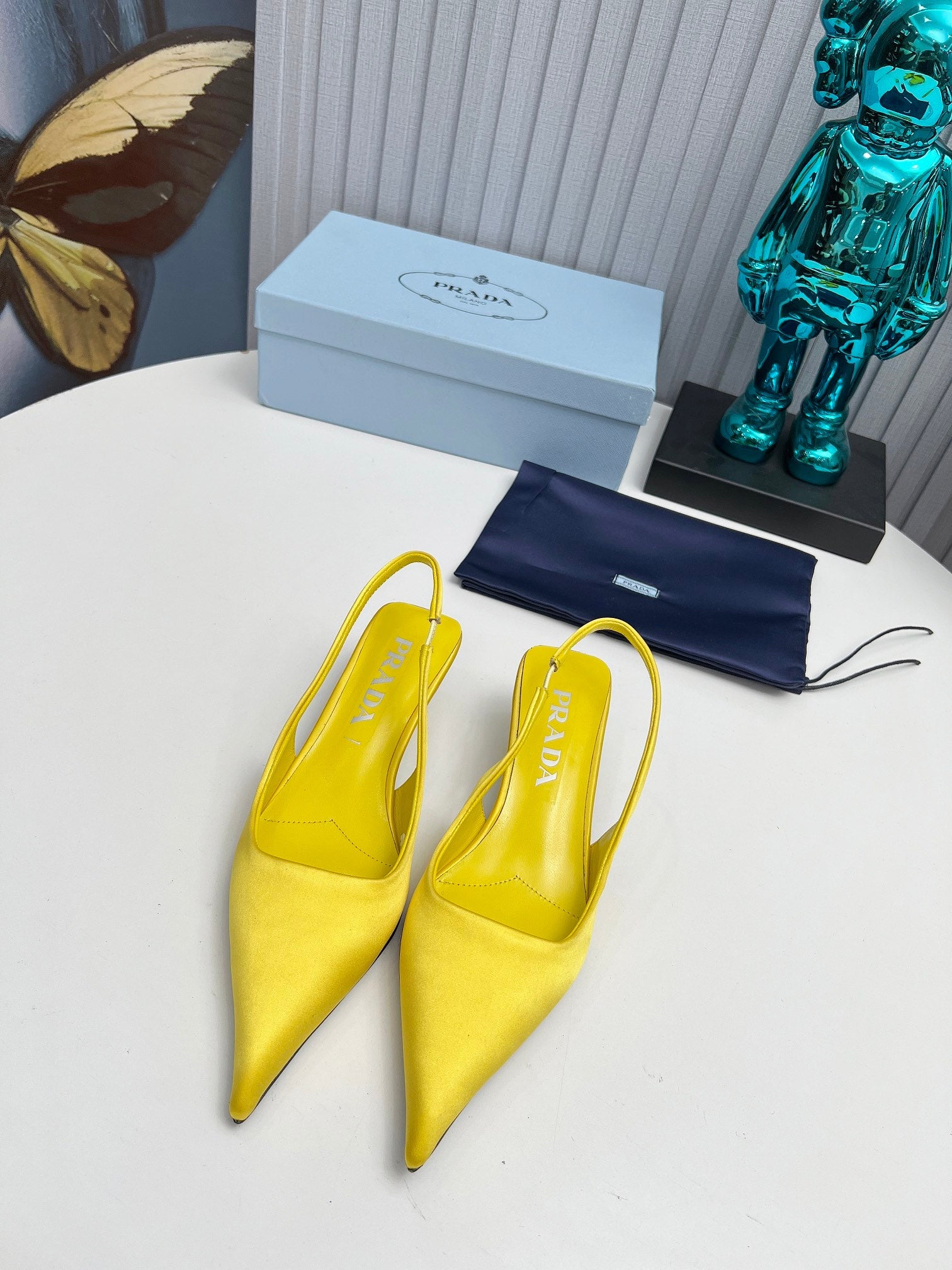 PRADA 26S POINTED TOE SLINGBACK 40MM IN YELLOW SATIN