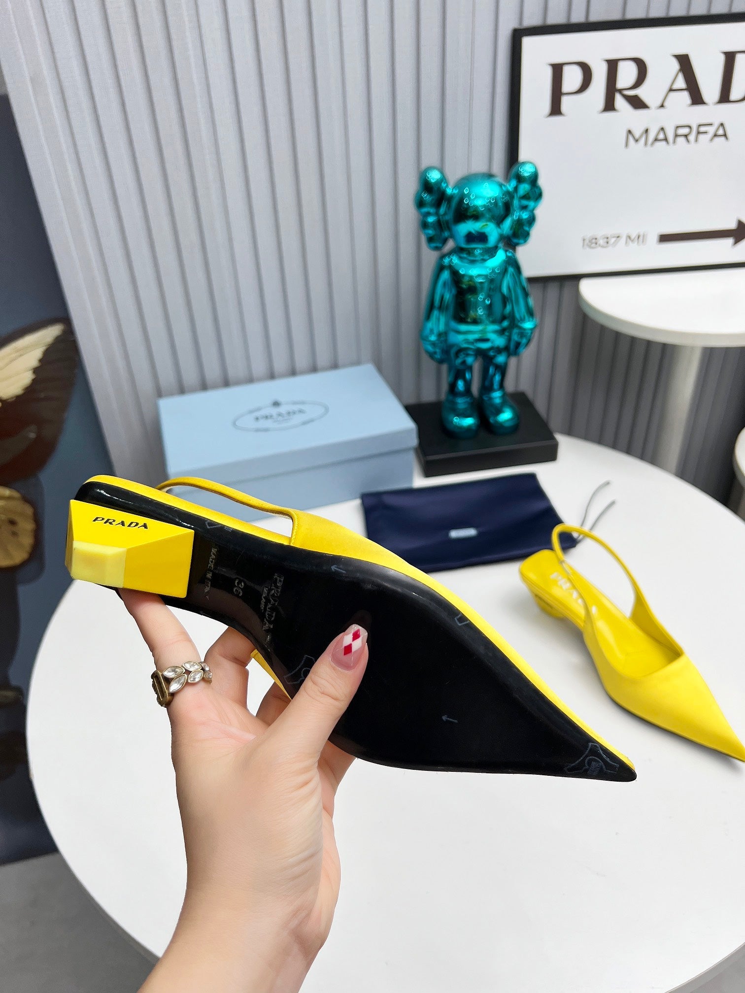 PRADA 26S POINTED TOE SLINGBACK 40MM IN YELLOW SATIN