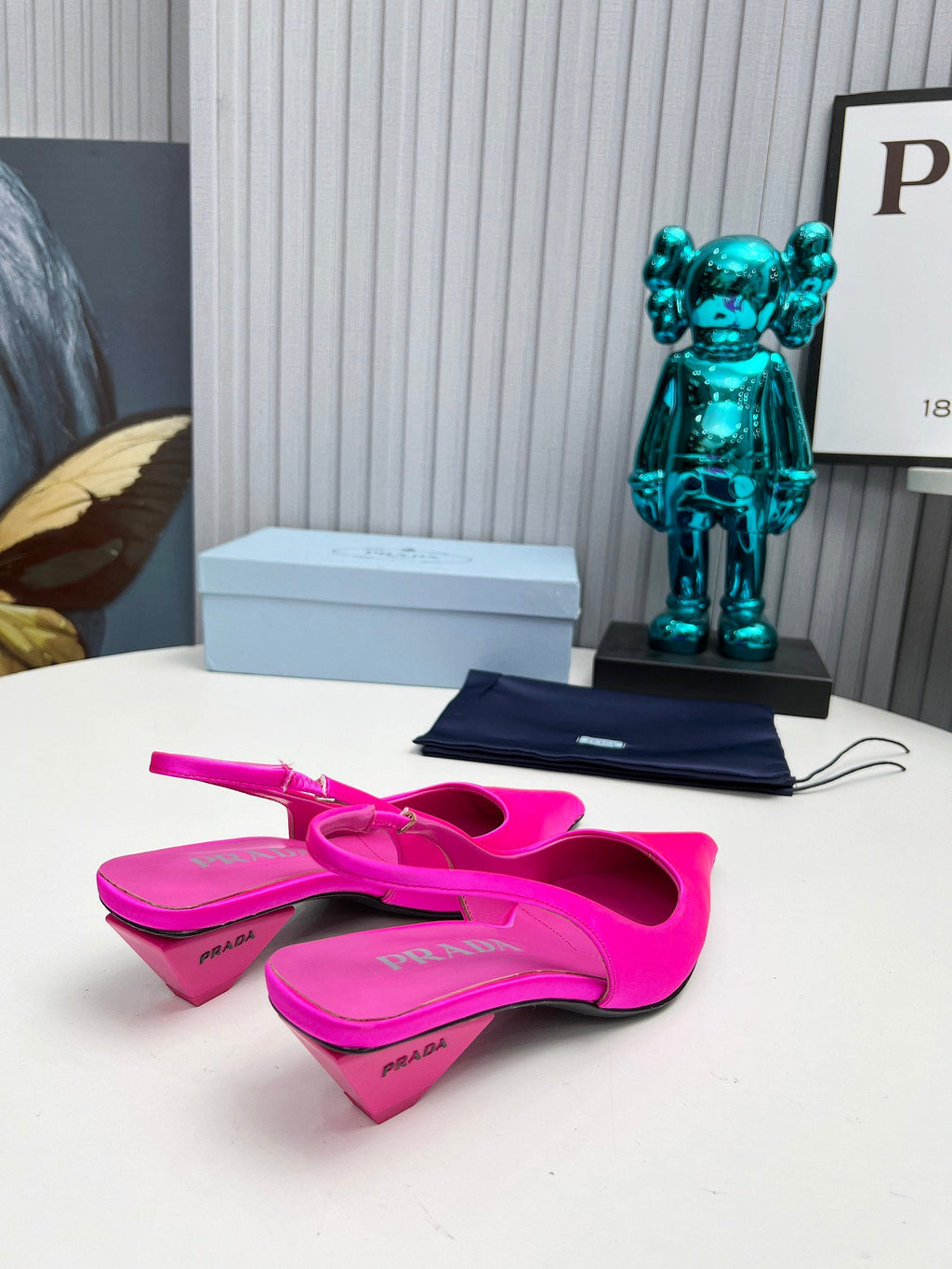 PRADA 26S POINTED TOE SLINGBACK 40MM IN FUCHSIA PINK SATIN