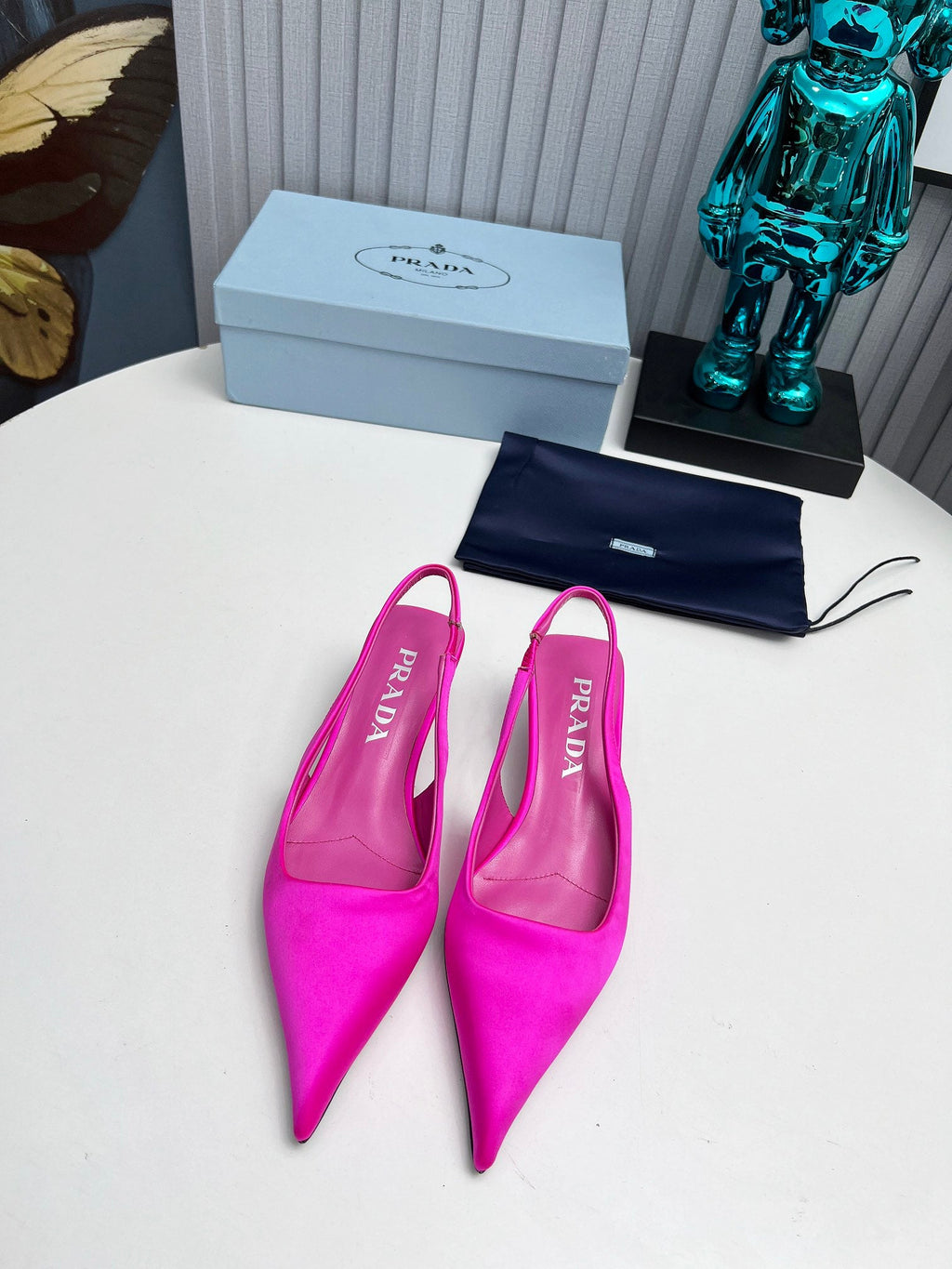 PRADA 26S POINTED TOE SLINGBACK 40MM IN FUCHSIA PINK SATIN