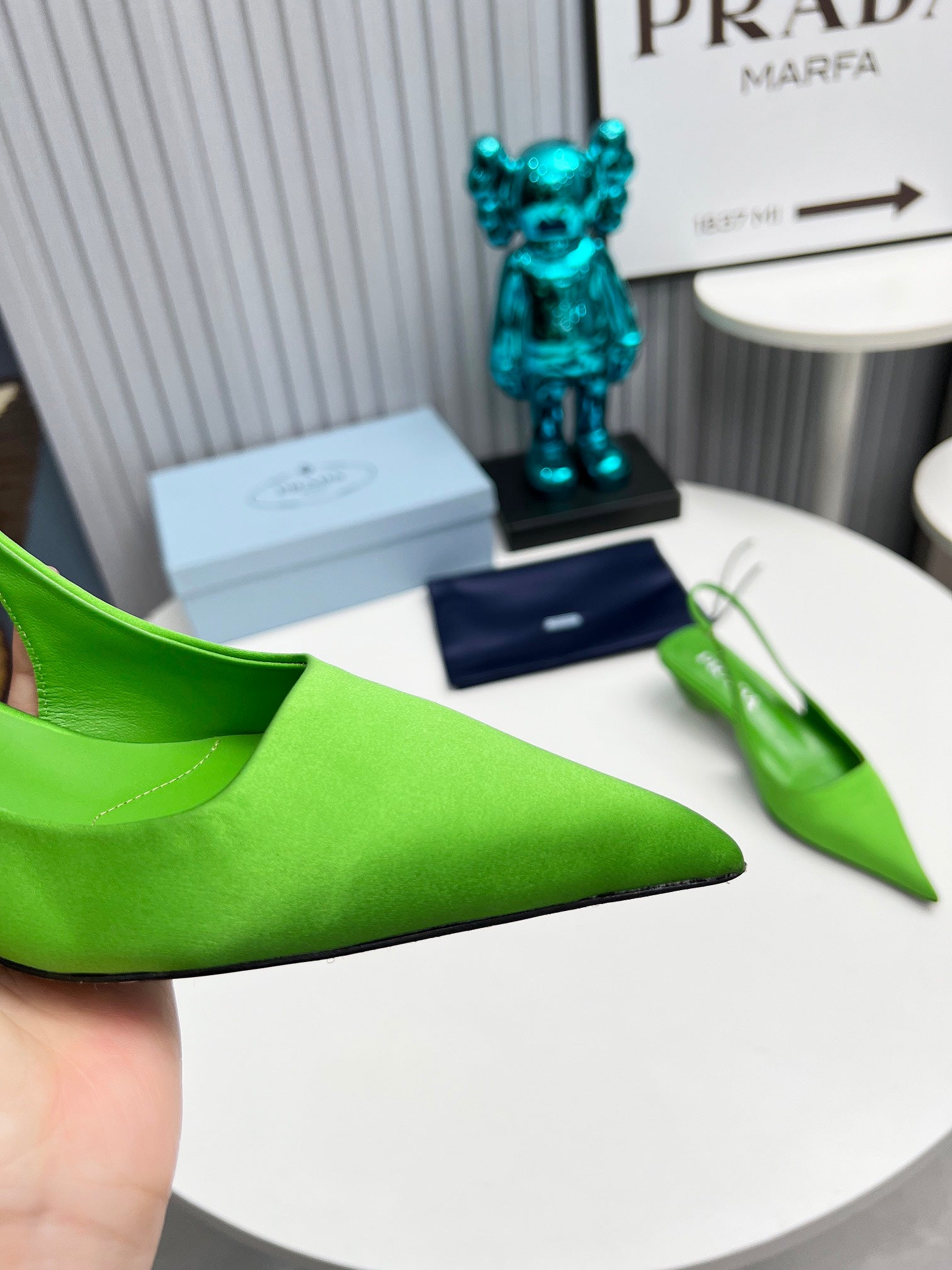 PRADA 26S POINTED TOE SLINGBACK 40MM IN APPLE GREEN SATIN