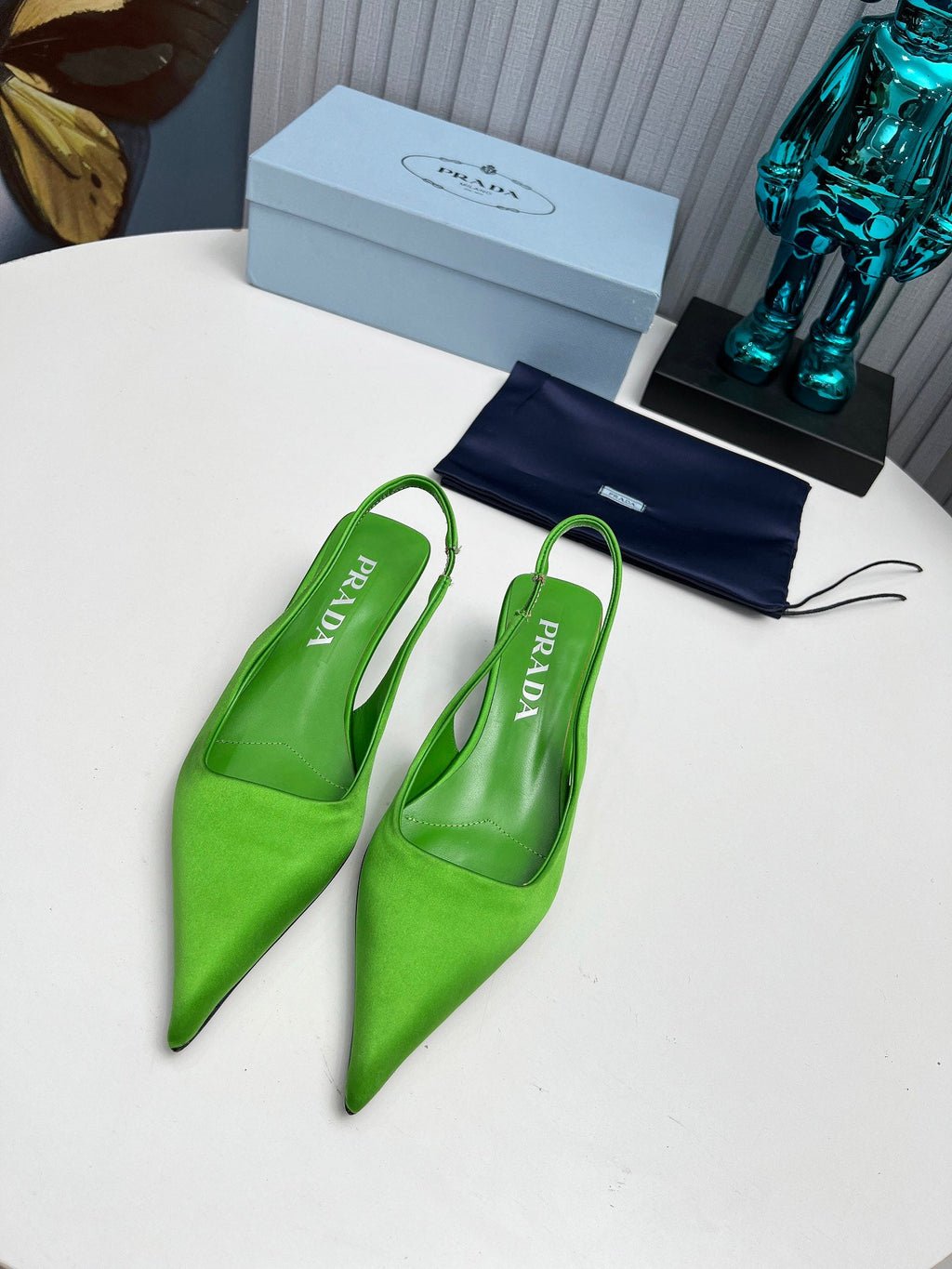 PRADA 26S POINTED TOE SLINGBACK 40MM IN APPLE GREEN SATIN