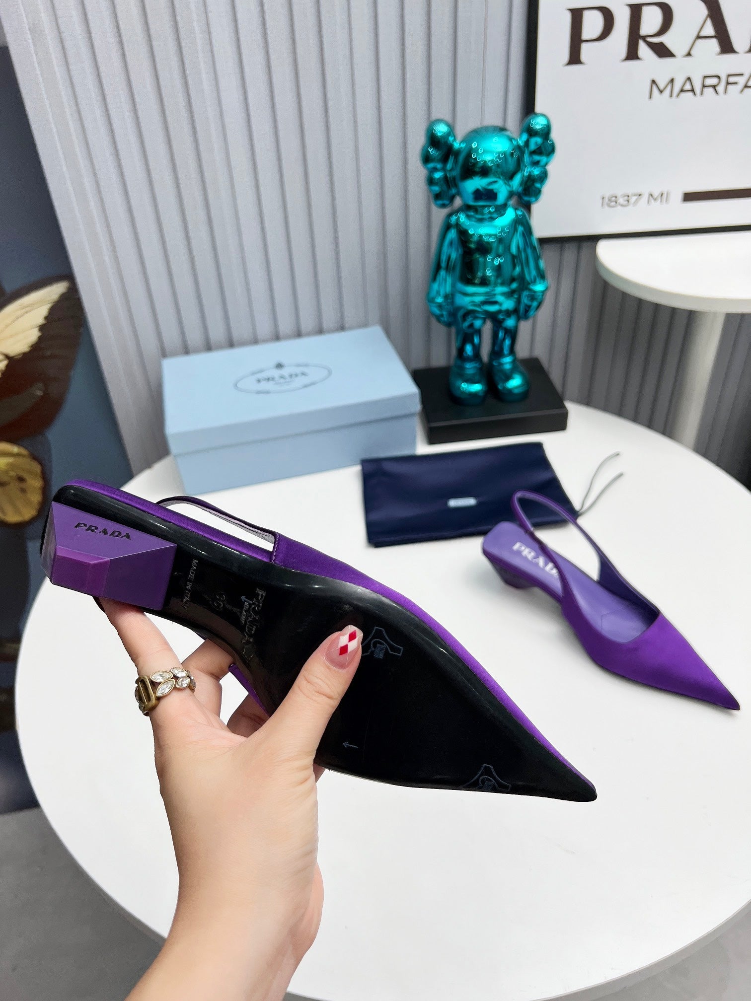 PRADA 26S POINTED TOE SLINGBACK 40MM IN PURPLE SATIN