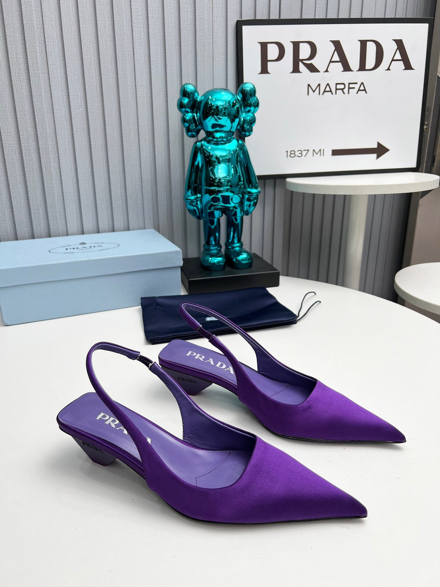 PRADA 26S POINTED TOE SLINGBACK 40MM IN PURPLE SATIN