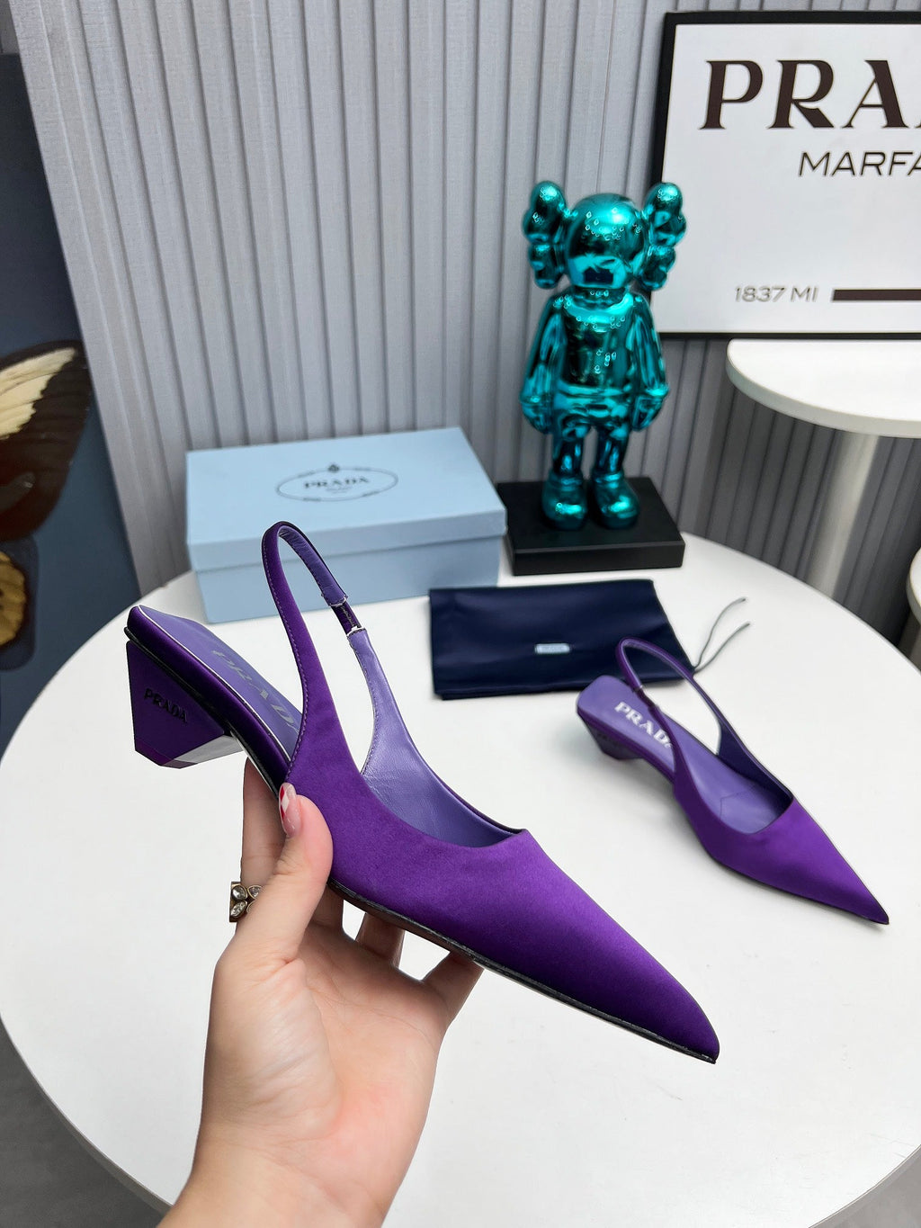 PRADA 26S POINTED TOE SLINGBACK 40MM IN PURPLE SATIN