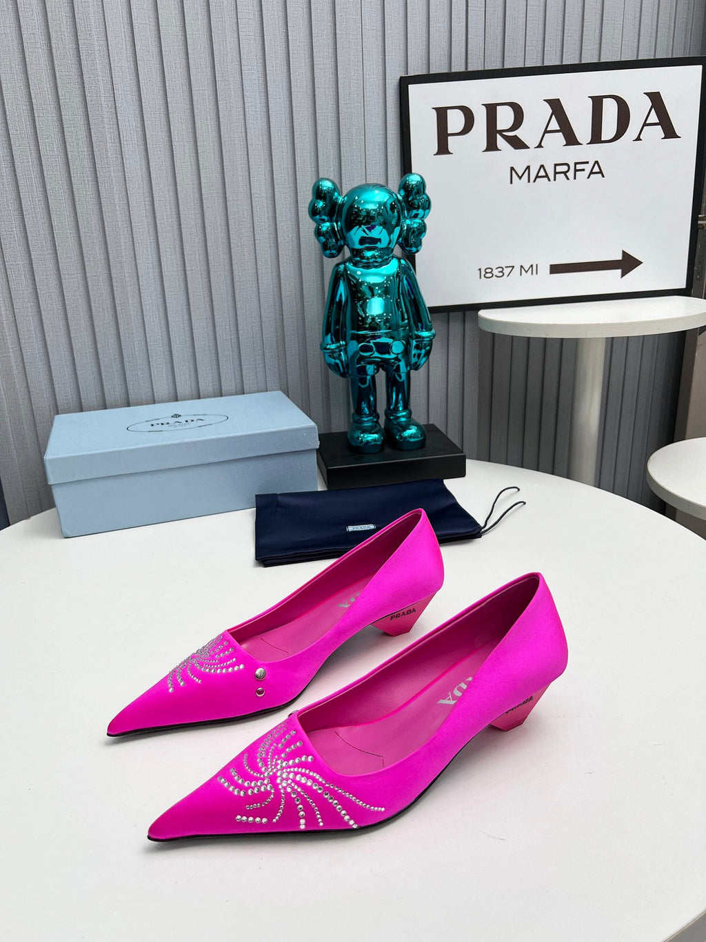 PRADA 26S POINTED TOE PUMPS 40MM IN FUCHSIA PINK SATIN CRYSTAL EMBELLISHED