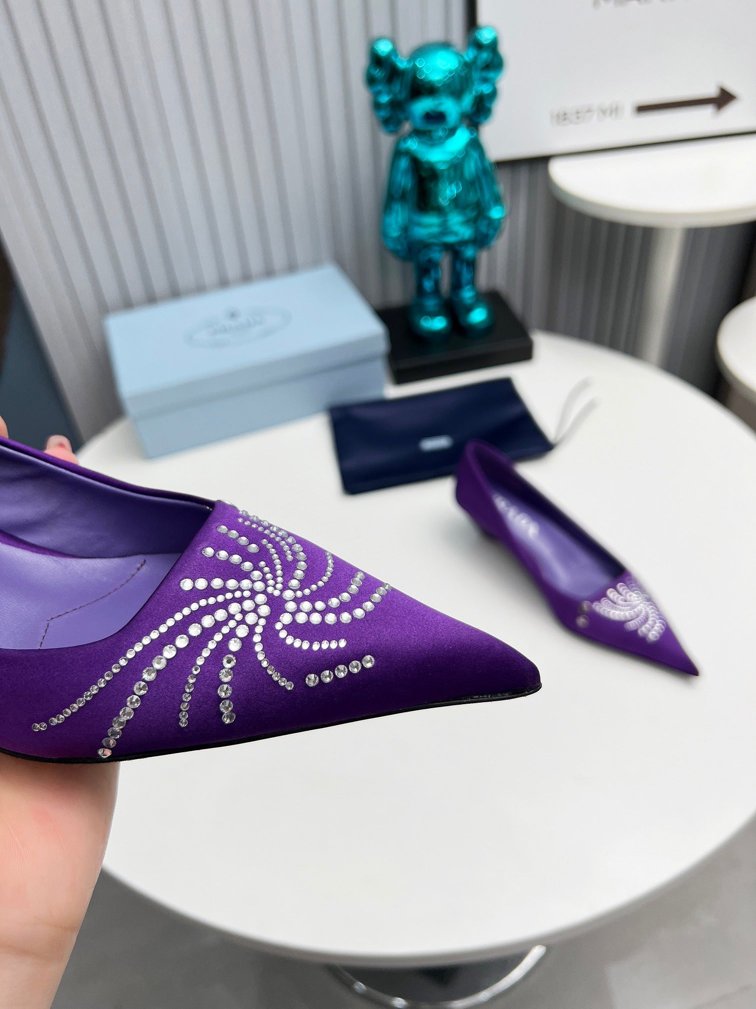PRADA 26S POINTED TOE PUMPS 40MM IN PURPLE SATIN CRYSTAL EMBELLISHED
