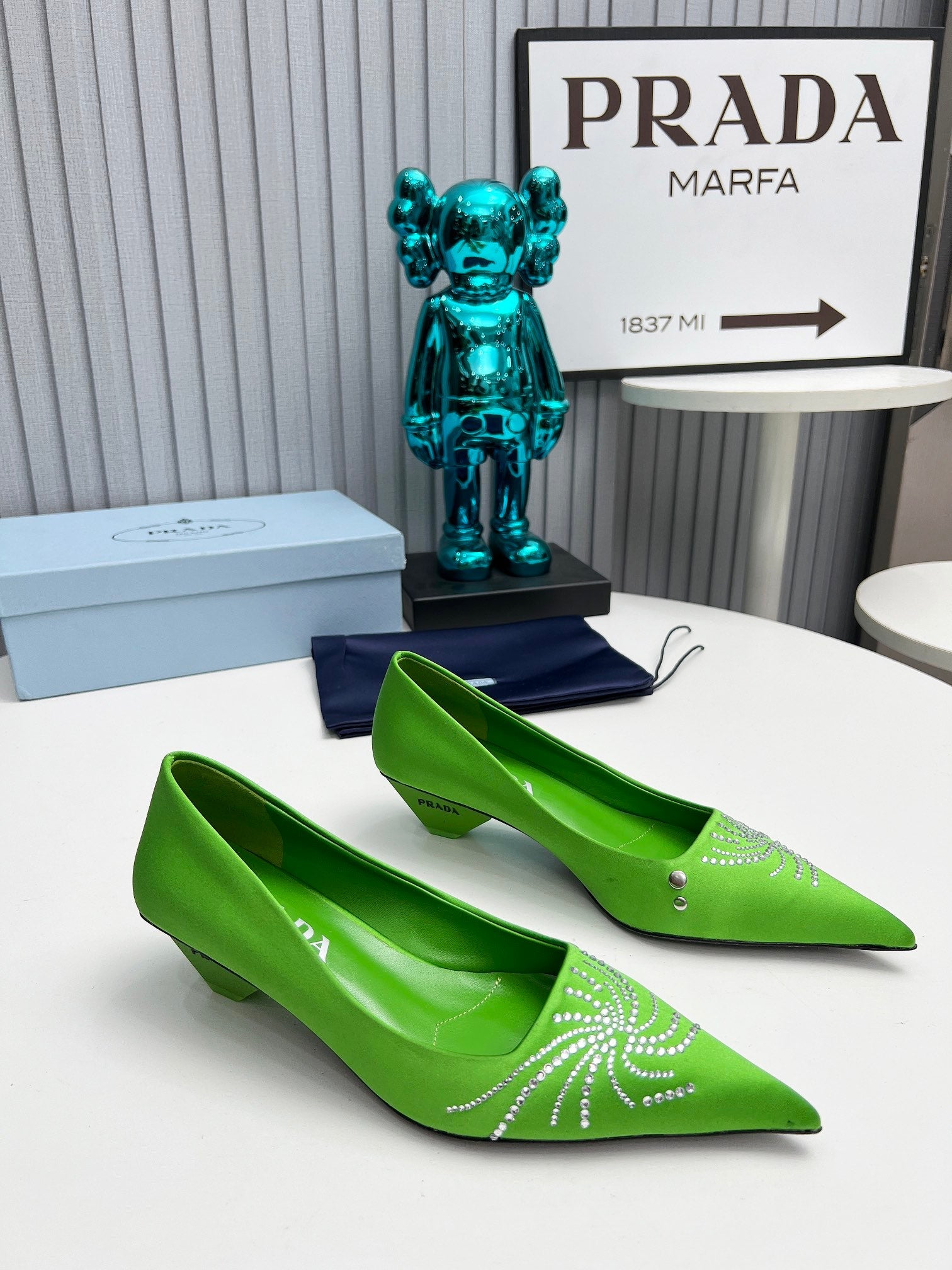 PRADA 26S POINTED TOE PUMPS 40MM IN APPLE GREEN SATIN CRYSTAL EMBELLISHED