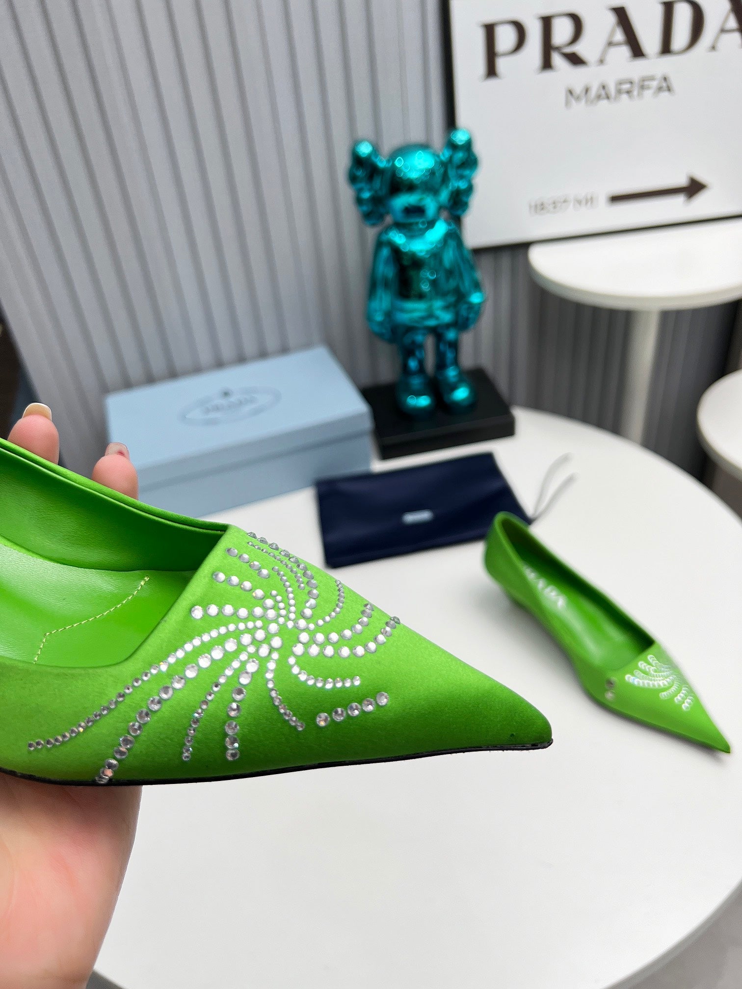 PRADA 26S POINTED TOE PUMPS 40MM IN APPLE GREEN SATIN CRYSTAL EMBELLISHED