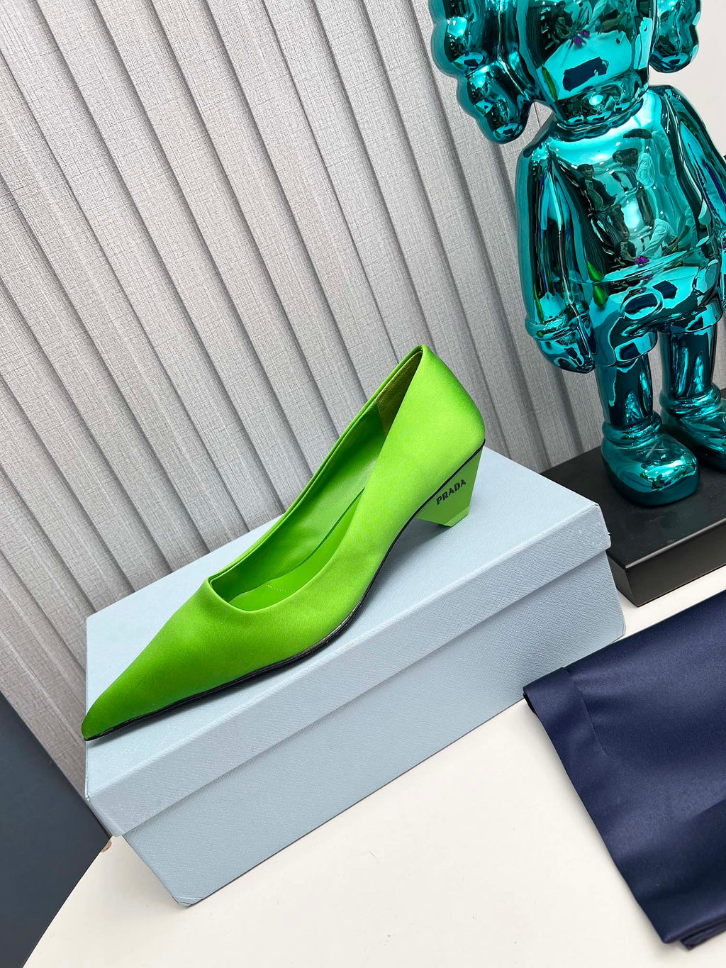 PRADA 26S POINTED TOE PUMPS 40MM IN APPLE GREEN SATIN