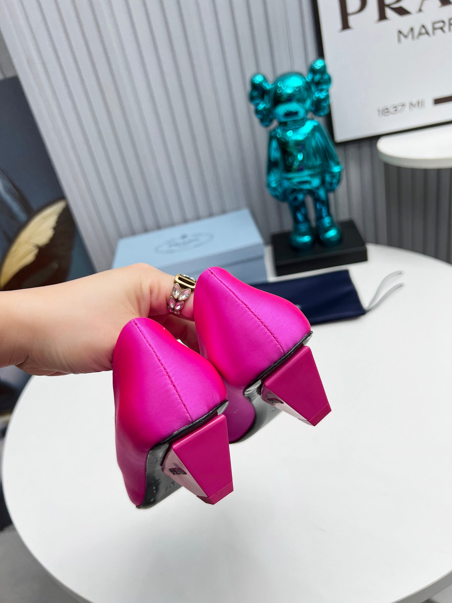 PRADA 26S POINTED TOE PUMPS 40MM IN FUCHSIA PINK SATIN