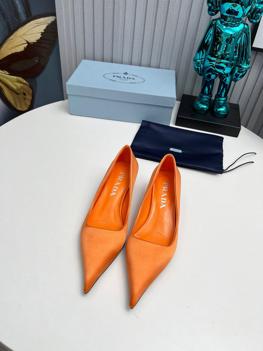 PRADA 26S POINTED TOE PUMPS 40MM IN ORANGE SATIN