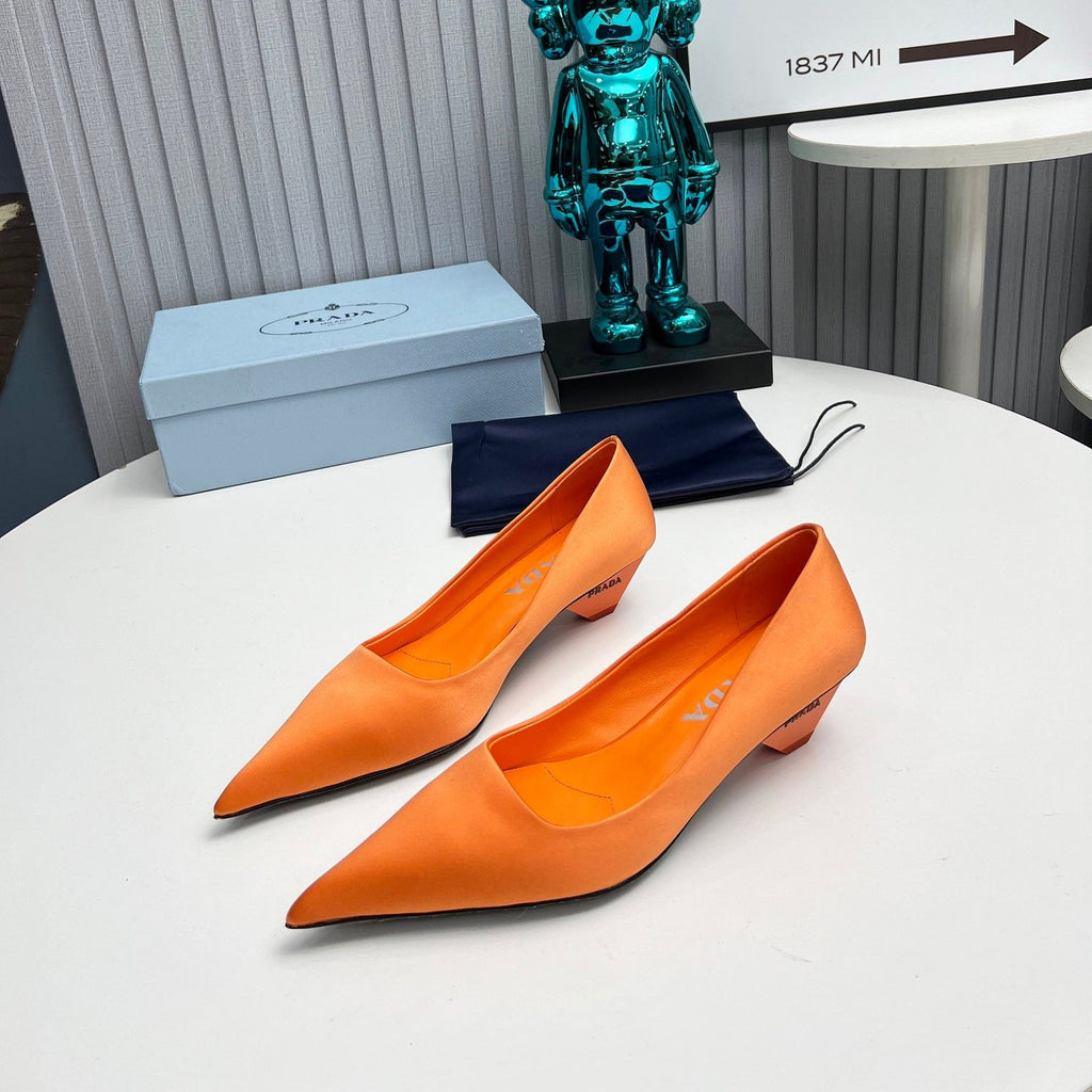 PRADA 26S POINTED TOE PUMPS 40MM IN ORANGE SATIN