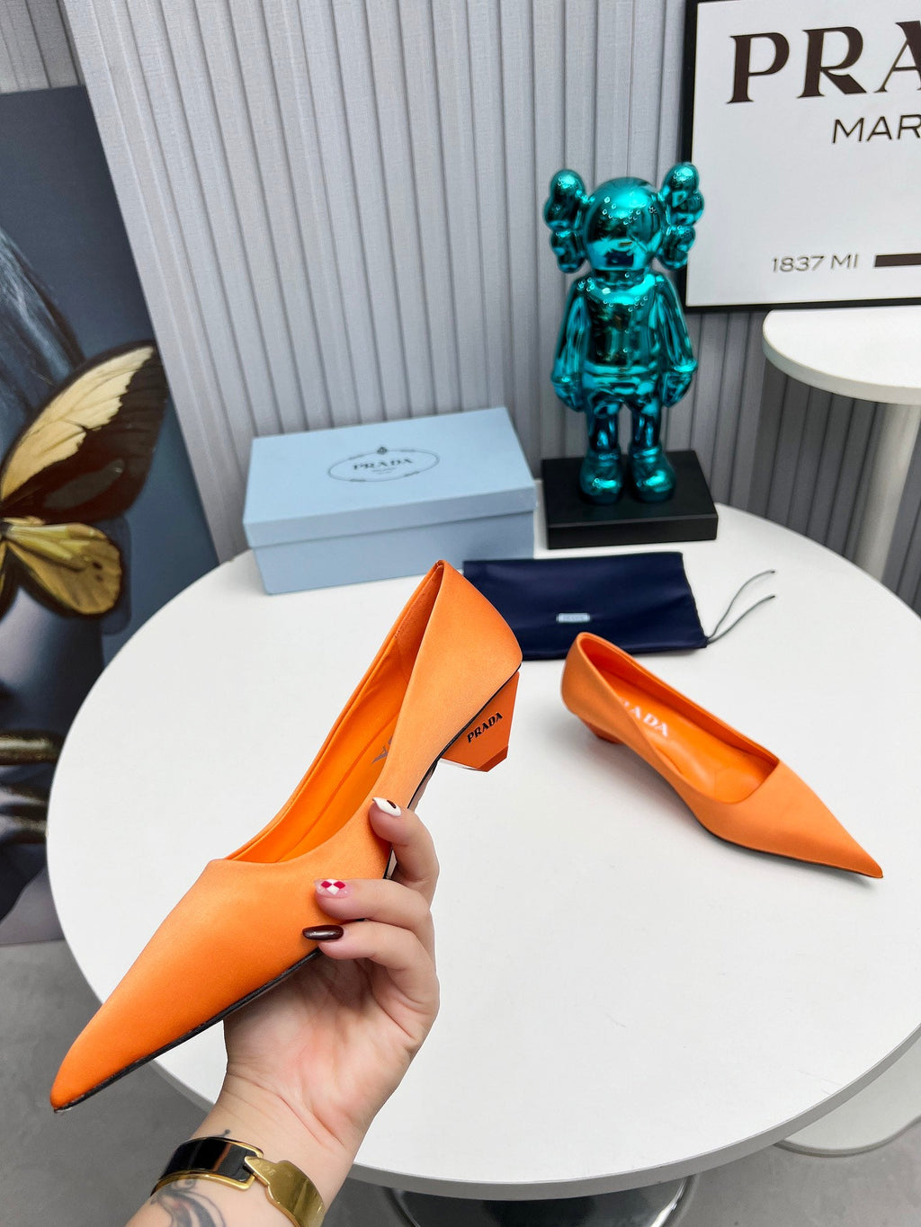 PRADA 26S POINTED TOE PUMPS 40MM IN ORANGE SATIN