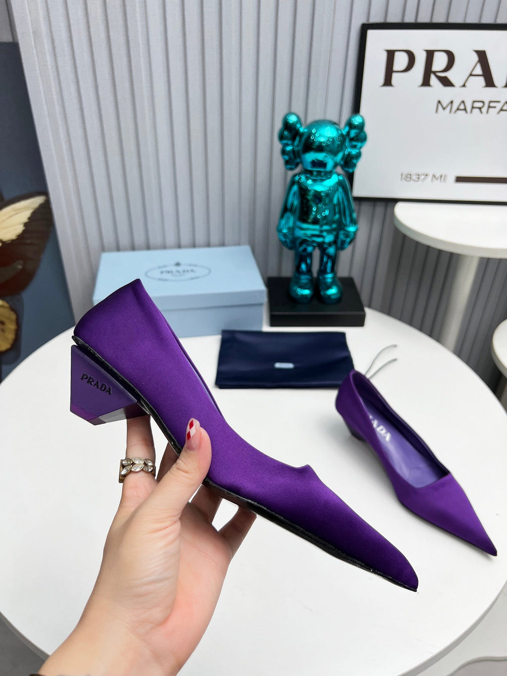 PRADA 26S POINTED TOE PUMPS 40MM IN PURPLE SATIN