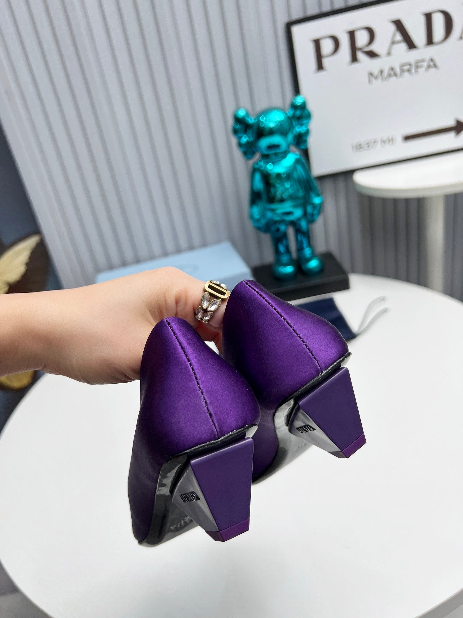 PRADA 26S POINTED TOE PUMPS 40MM IN PURPLE SATIN