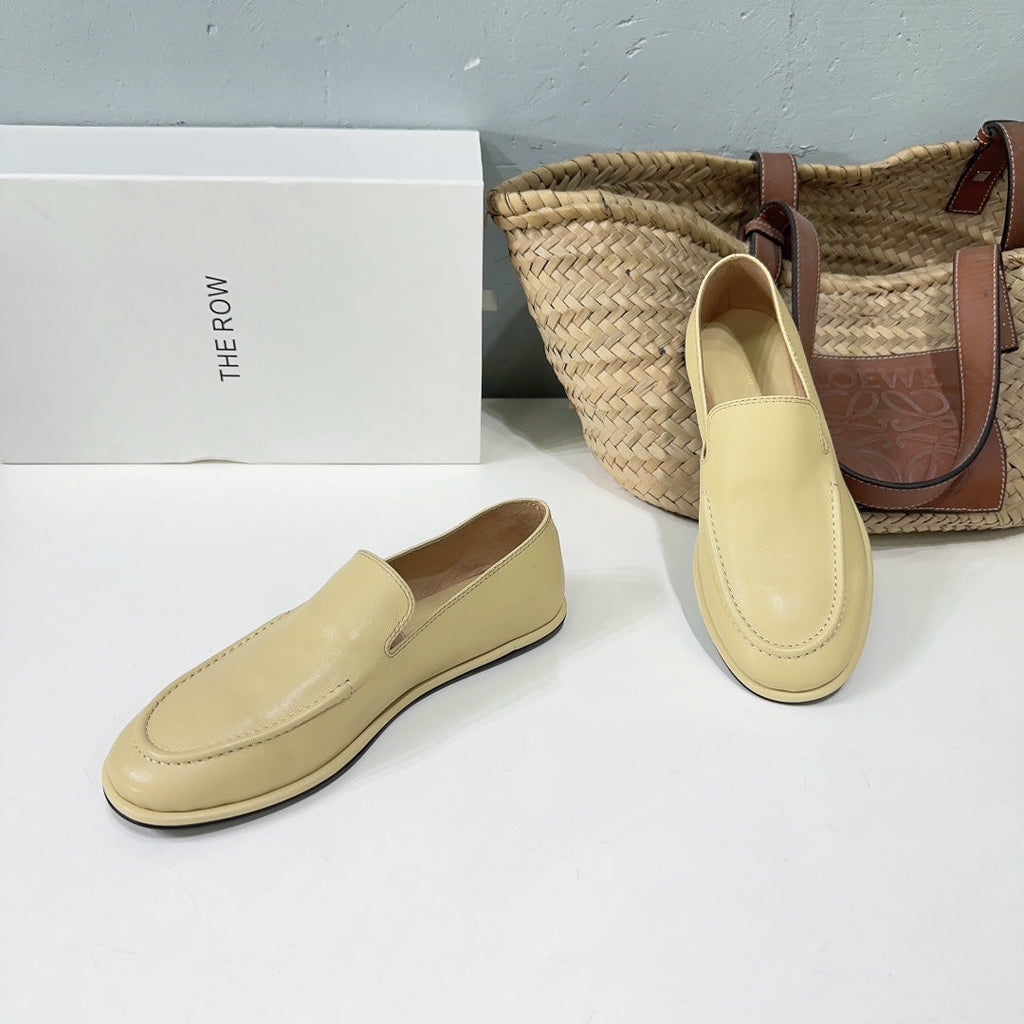 THE ROW 26S CLASSIC LOAFERS IN CAMEL BEIGE CALFSKIN
