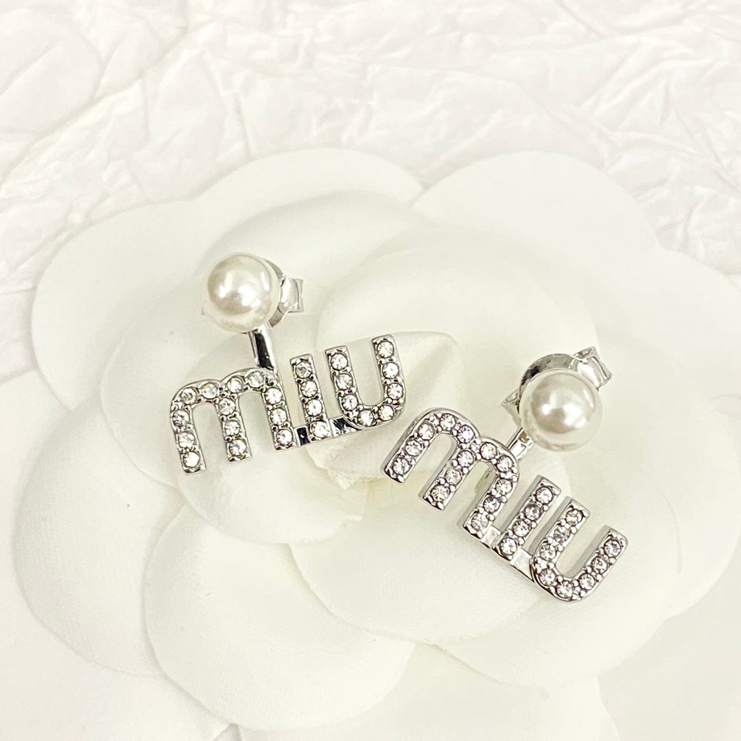 MIUMIU 26S PEARL LOGO DROP EARRINGS WITH CRYSTALS IN SILVER TONE METAL 625655