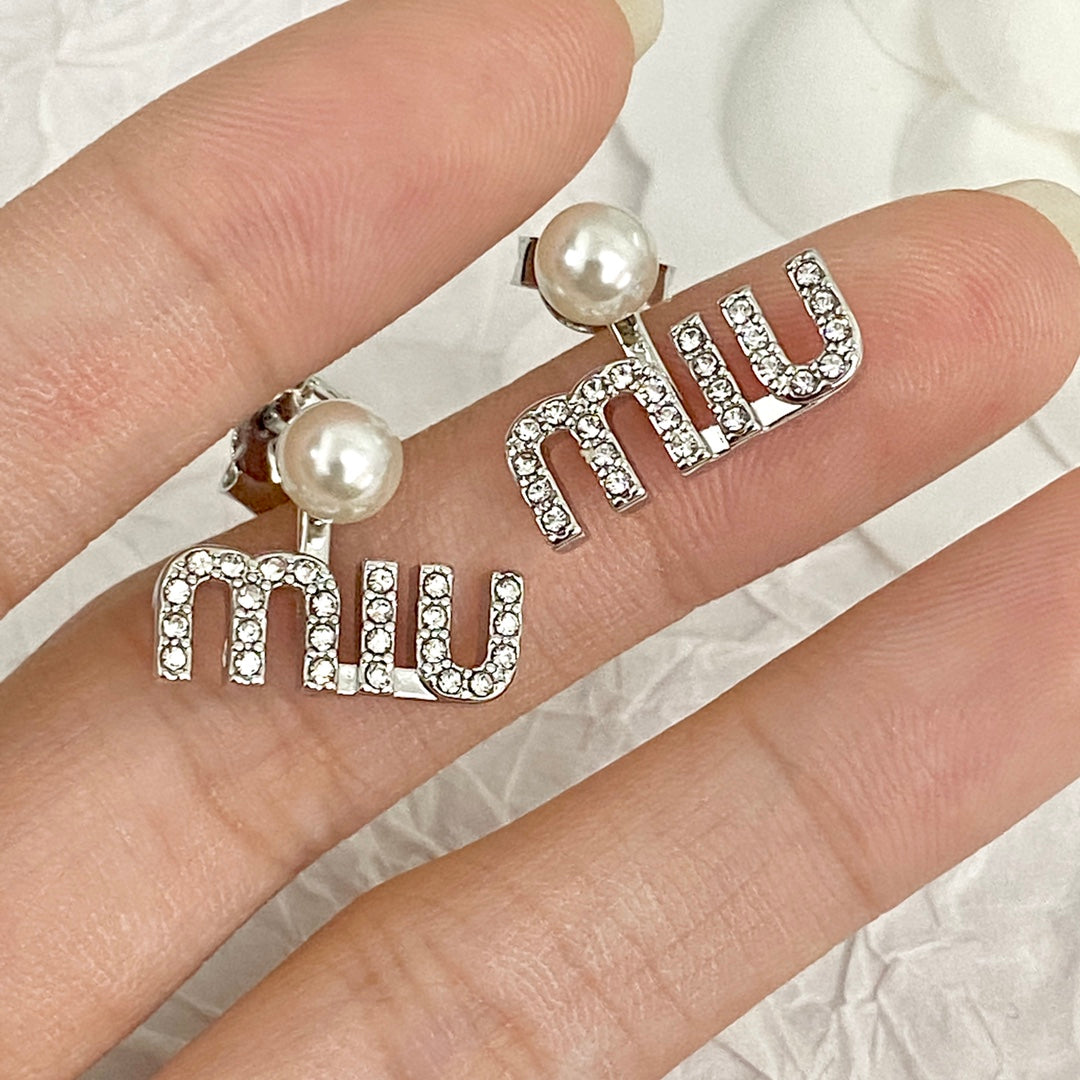 MIUMIU 26S PEARL LOGO DROP EARRINGS WITH CRYSTALS IN SILVER TONE METAL 625655