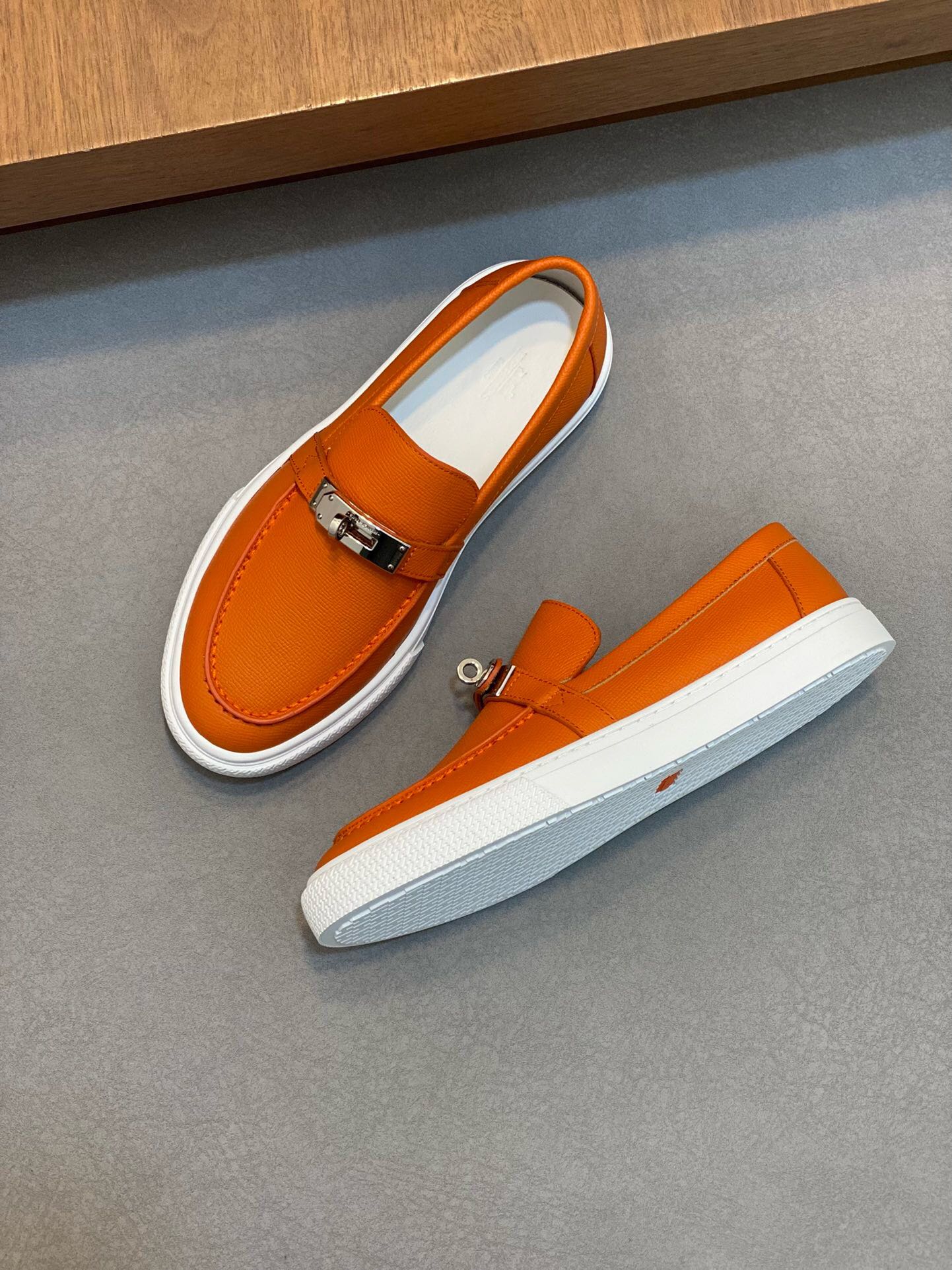 HM GAME SLIP-ON SNEAKER TIGER CALFSKIN