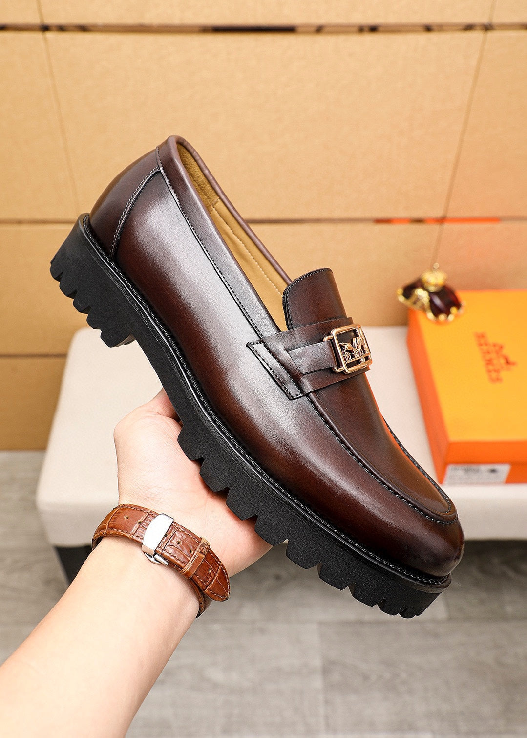 HM GOLD BUCKLE FAUBOURG LOAFER CHOCOLATE CALFSKIN