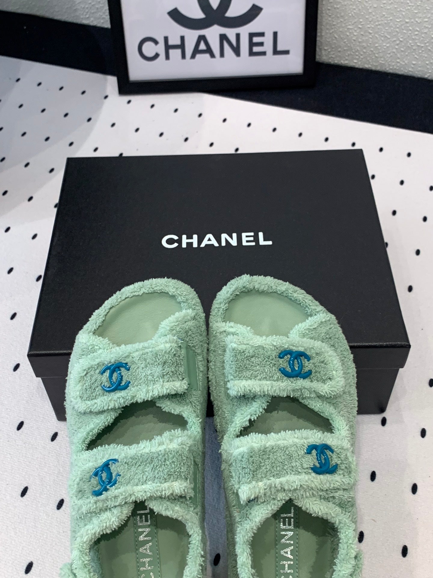 DAD SANDALS PLATFORM IN MINT GREEN FUR