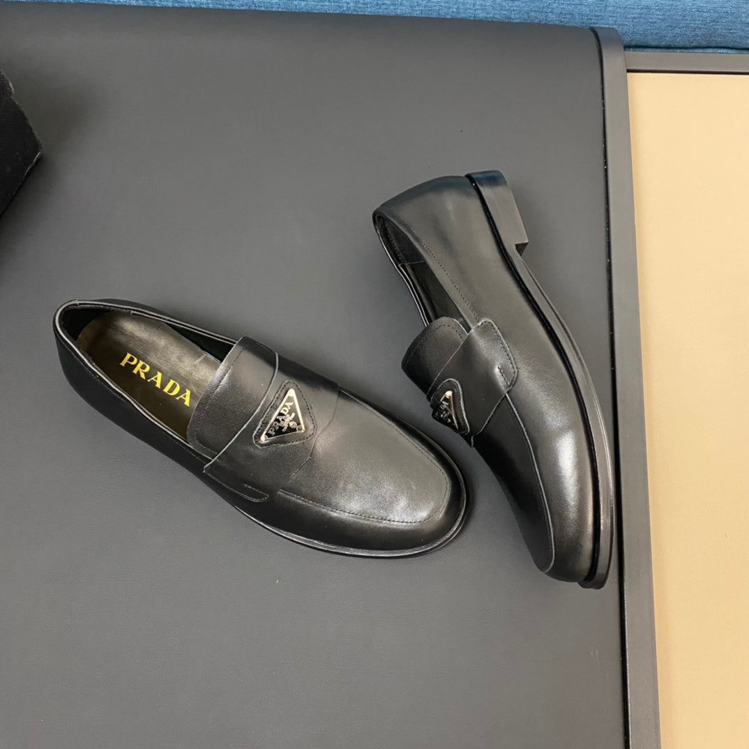 PRA LOAFER IN BLACK SMOOTH LEATHER