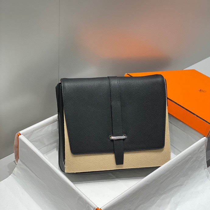 STEVE LIGHT JUNIOR MESSENGER BAG 27 IN BLACK TOGO CALFSKIN