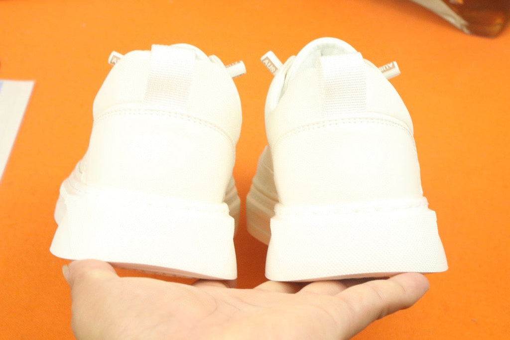 PRA SNEAKER IN WHITE CALFSKIN AND FABRIC