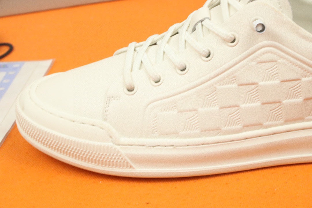 PRA SNEAKER IN WHITE EMBOSSED CALFSKIN