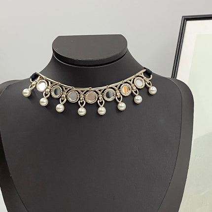 CD 26S PEARL DROP CHOKER NECKLACE IN GOLD TONE METAL 631050