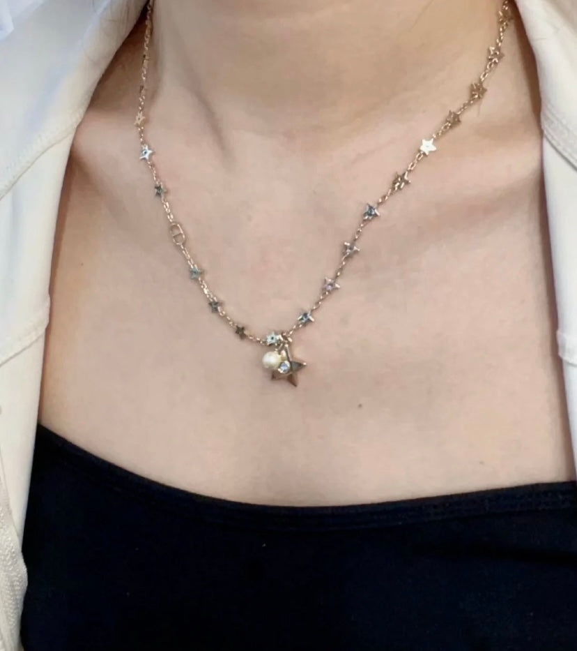 CD 26S STAR CHAIN PEARL PENDANT NECKLACE IN GOLD TONE METAL 631051