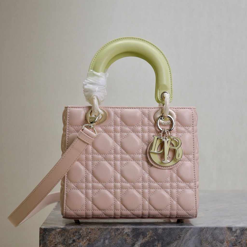 MEDIUM LADY BAG 20 IN BABY PINK QUILTED MACROCANNAGE CALFSKIN SWAMP YELLOW STRAP
