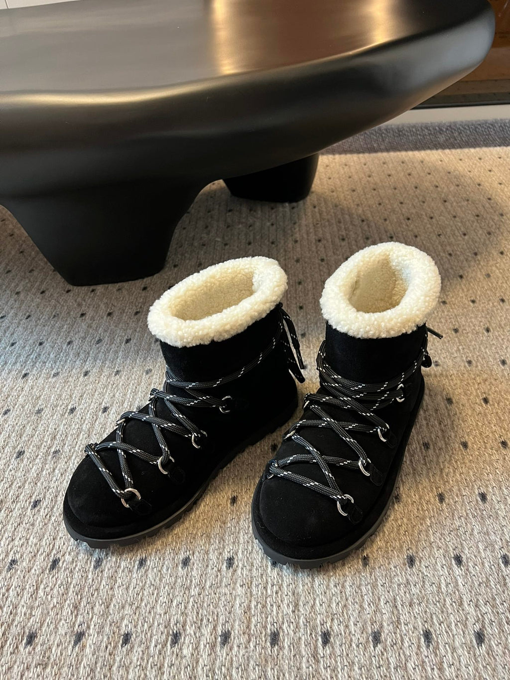 MIUMIU 26S LACE-UP ANKLE BOOTS IN BLACK SUEDE AND WOOL