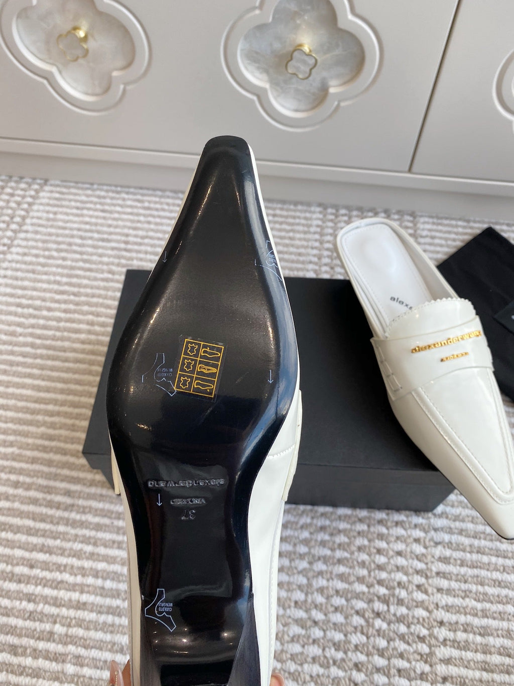 SQUARE-TOE MULES IN WHITE CALFSKIN