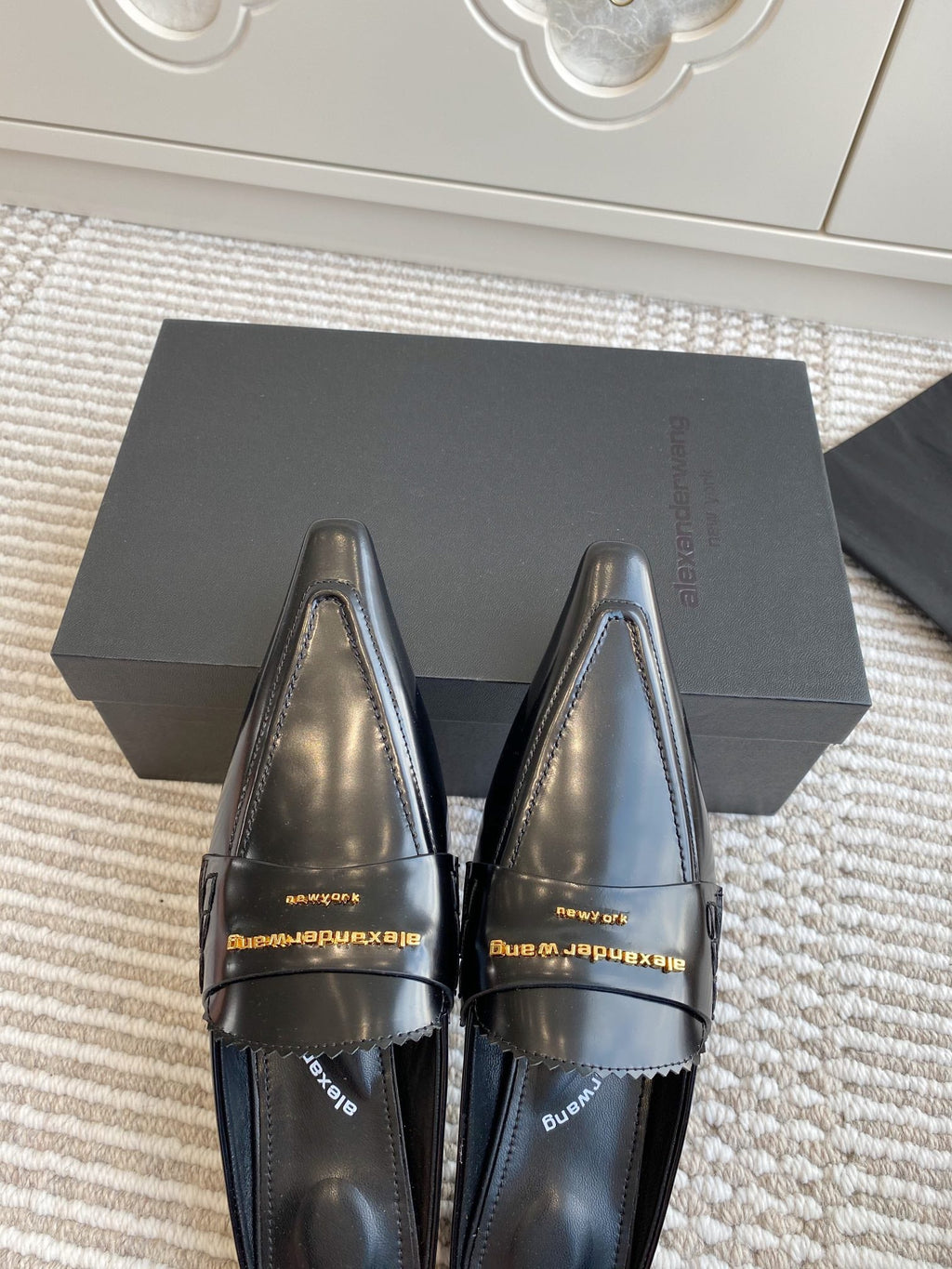 SQUARE-TOE MULES IN BLACK CALFSKIN