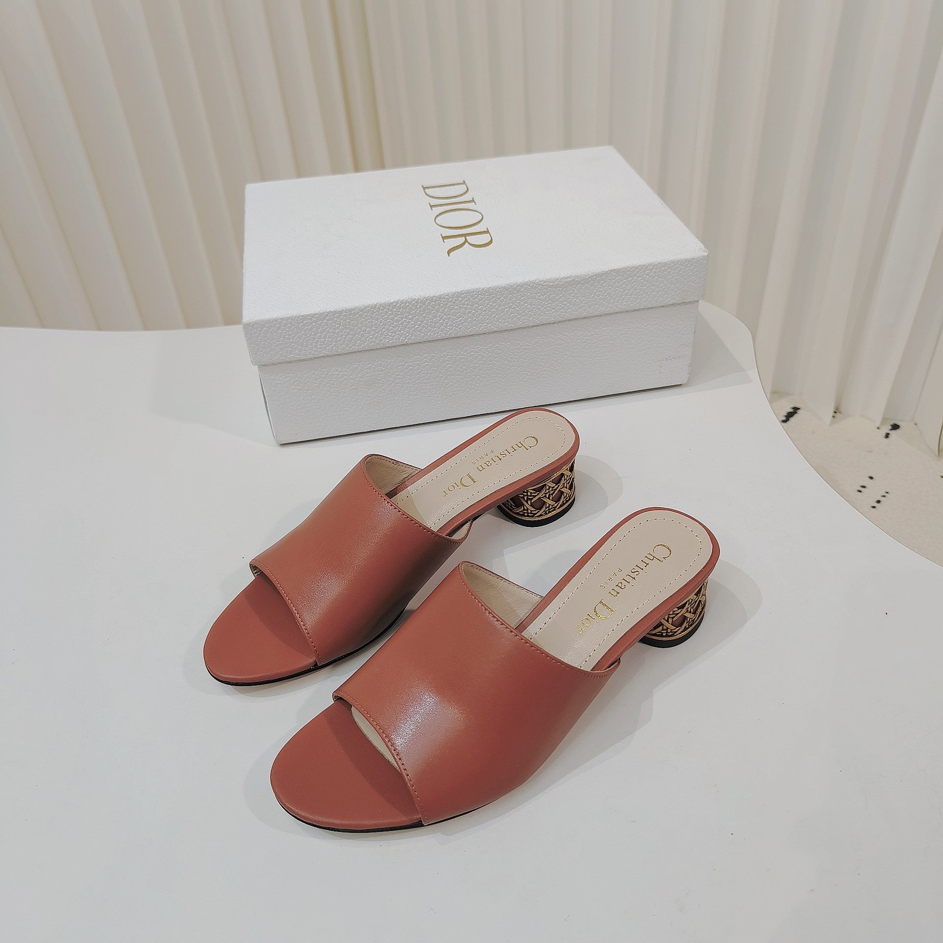DIOR 26S WIDE-STRAP MULES 40 MM IN BURNT ORANGE SMOOTH CALFSKIN
