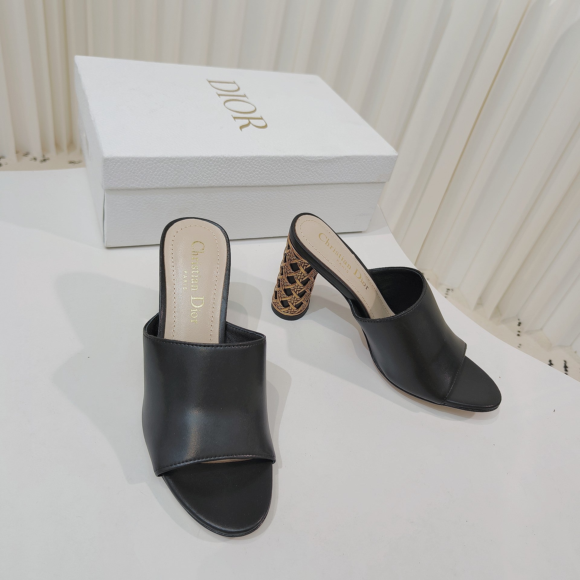 DIOR 26S WIDE-STRAP MULES 80 MM IN BLACK SMOOTH CALFSKIN