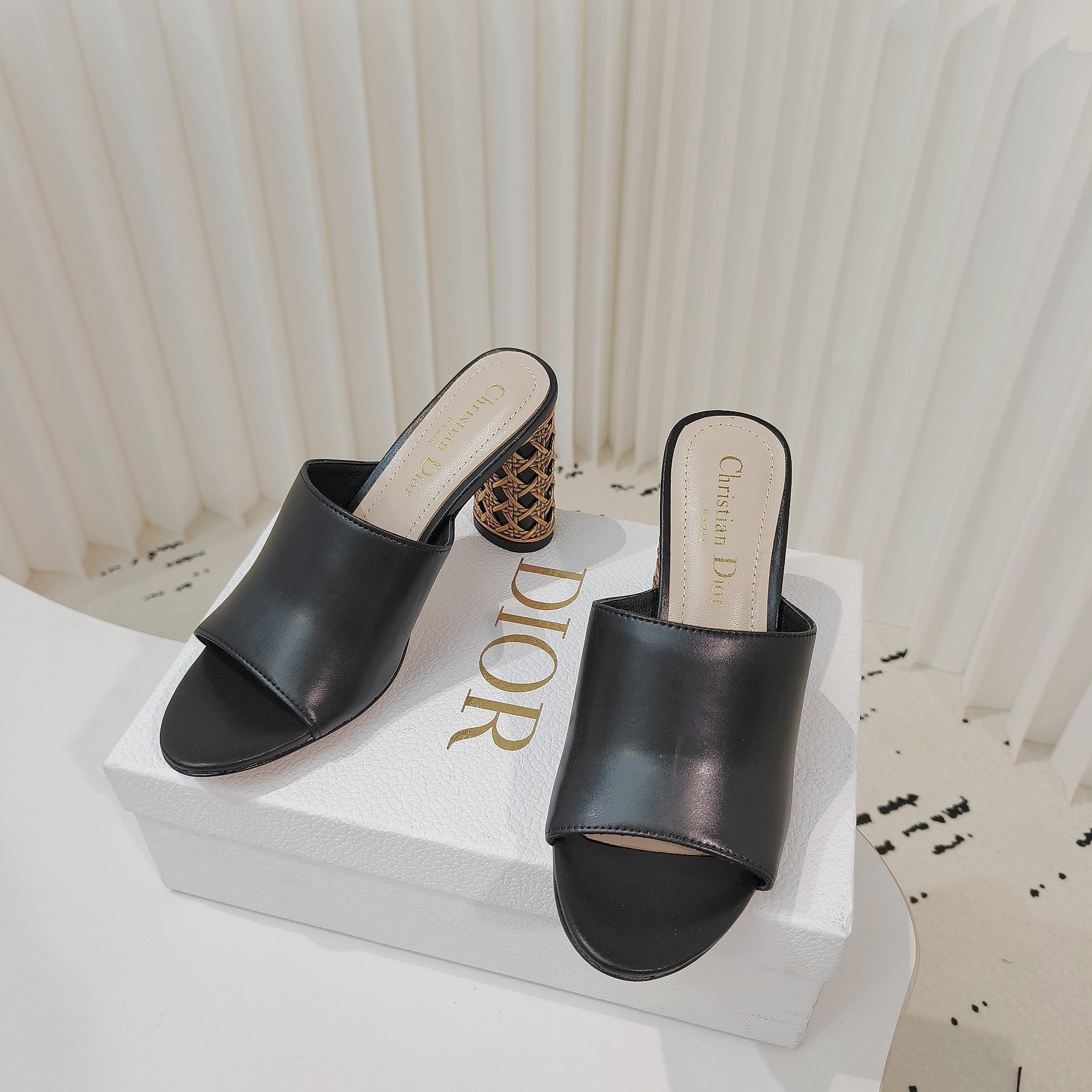 DIOR 26S WIDE-STRAP MULES 80 MM IN BLACK SMOOTH CALFSKIN