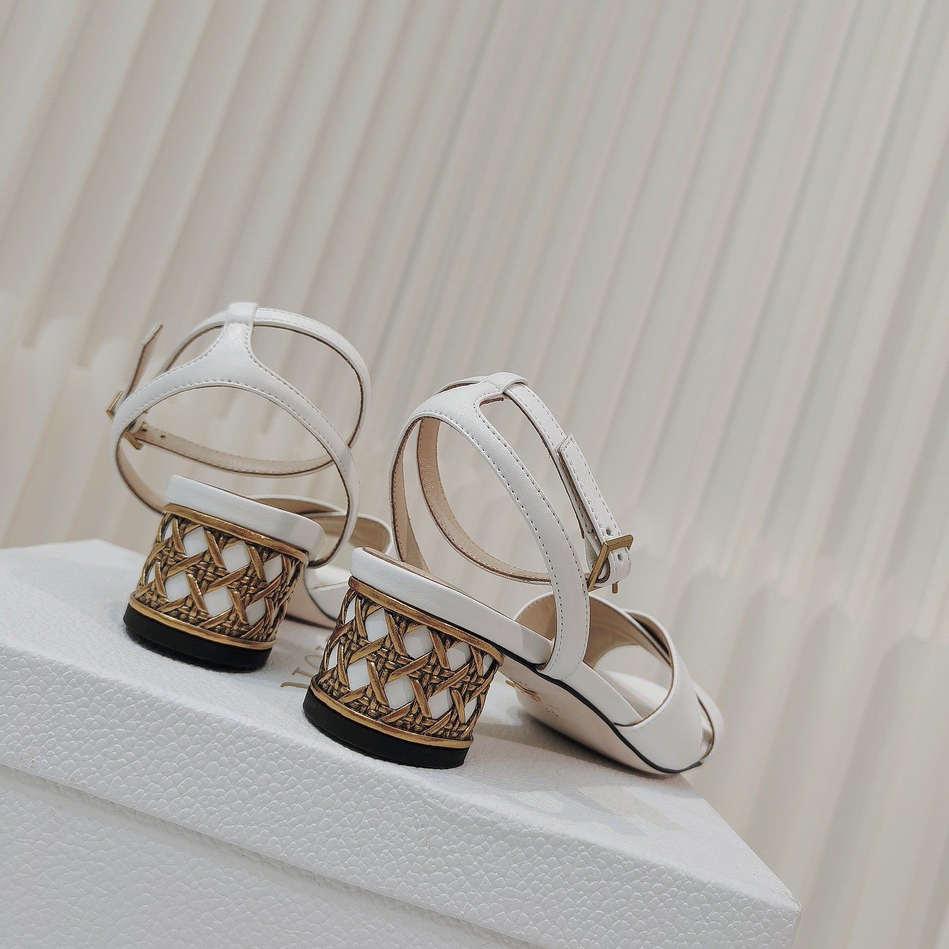 DIOR 26S METALLIC-HEEL SANDALS 40 MM IN WHITE LAMBSKIN