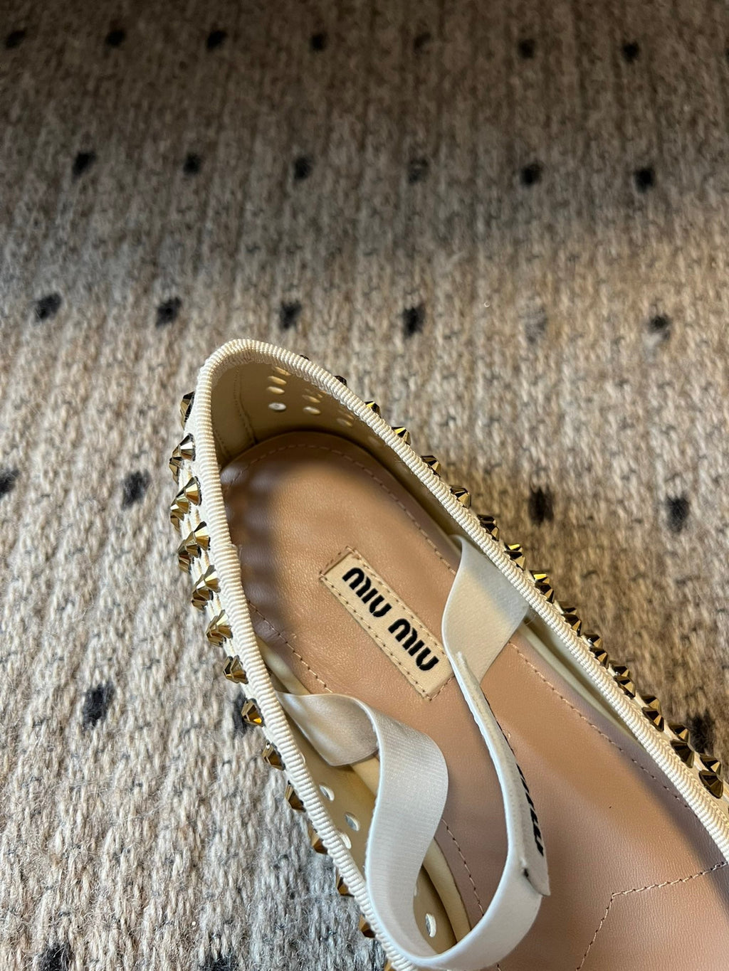 MIUMIU 26S BALLERINA FLATS IN LIGHT BEIGE MESH CALFSKIN WITH RHINESTONES