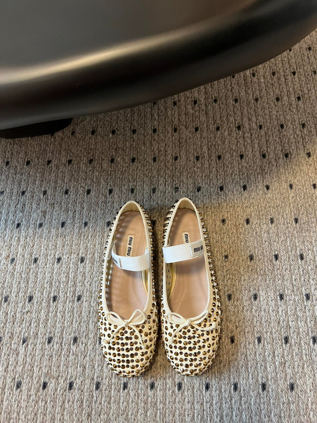 MIUMIU 26S BALLERINA FLATS IN LIGHT BEIGE MESH CALFSKIN WITH RHINESTONES