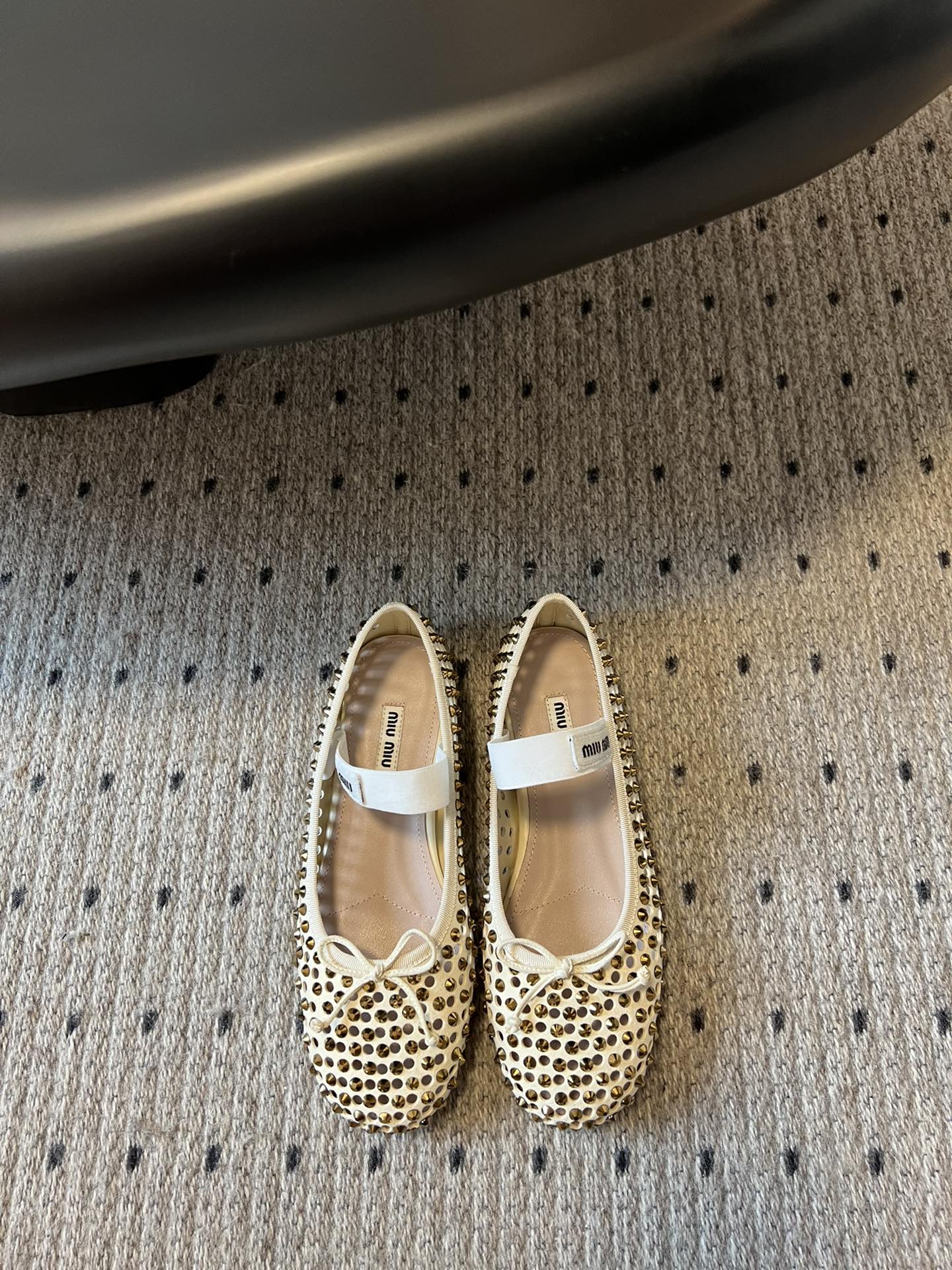 MIUMIU 26S BALLERINA FLATS IN LIGHT BEIGE MESH CALFSKIN WITH RHINESTONES