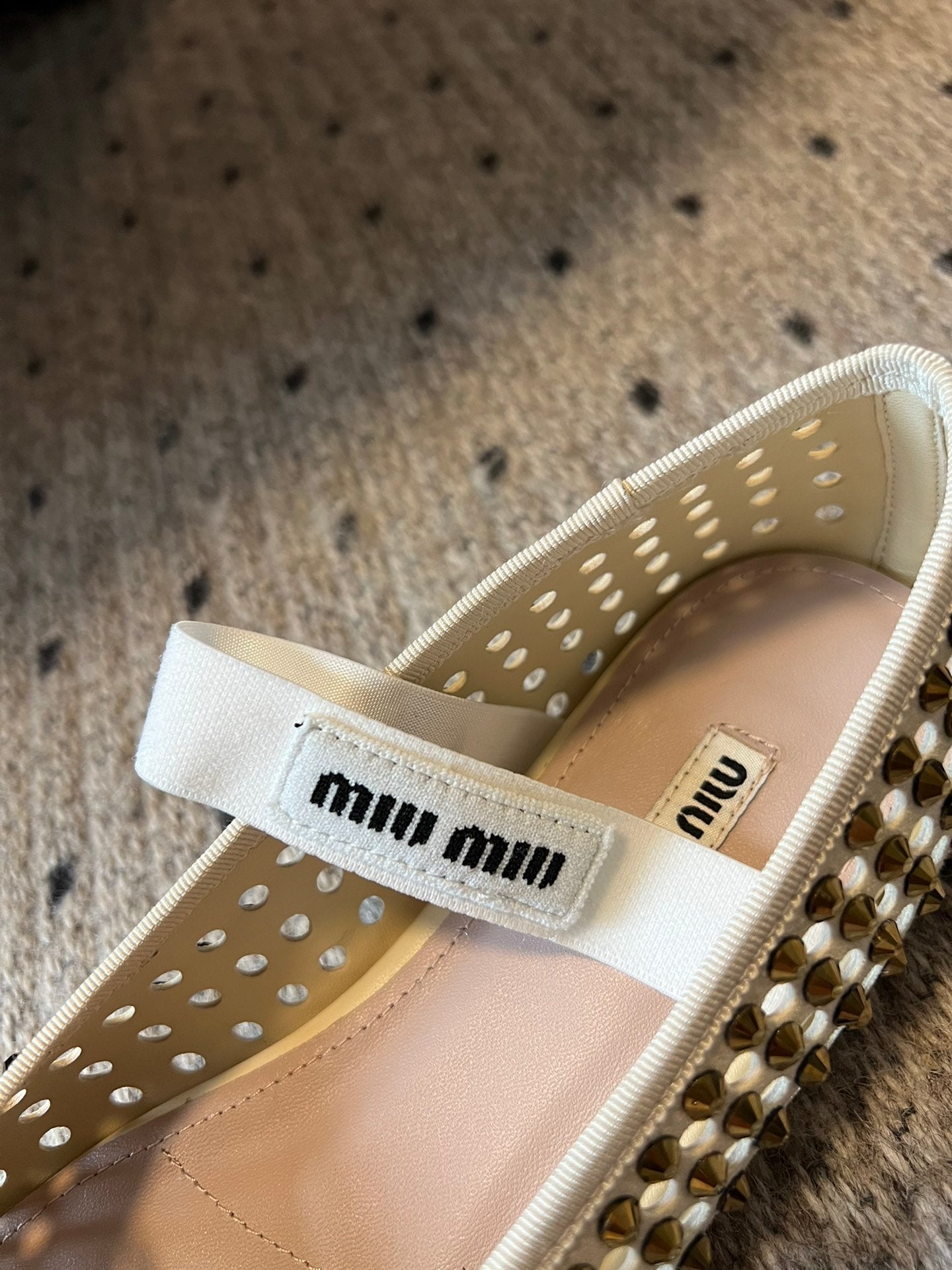 MIUMIU 26S BALLERINA FLATS IN LIGHT BEIGE MESH CALFSKIN WITH RHINESTONES